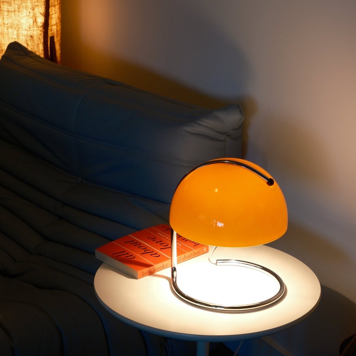 Kranos | Elegant Retro Mid-Century Glass Table Lamp for Bedside or Desk 4