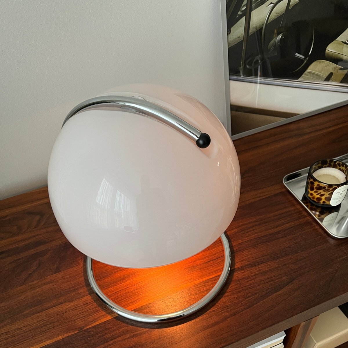 Kranos | Elegant Retro Mid-Century Glass Table Lamp for Bedside or Desk 8