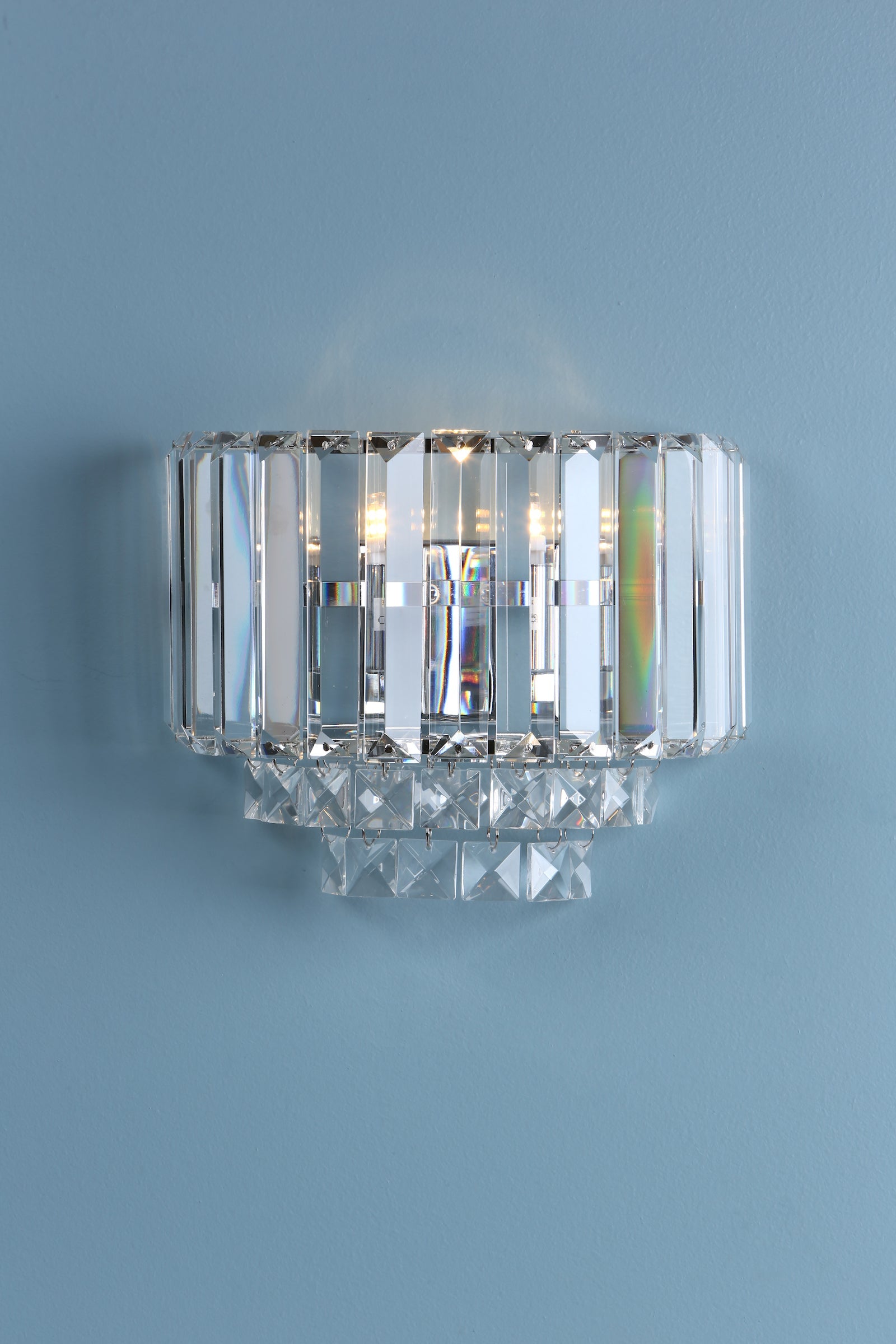 ViennaGlow | Elegant Art Deco Crystal Wall Light Fixture 1