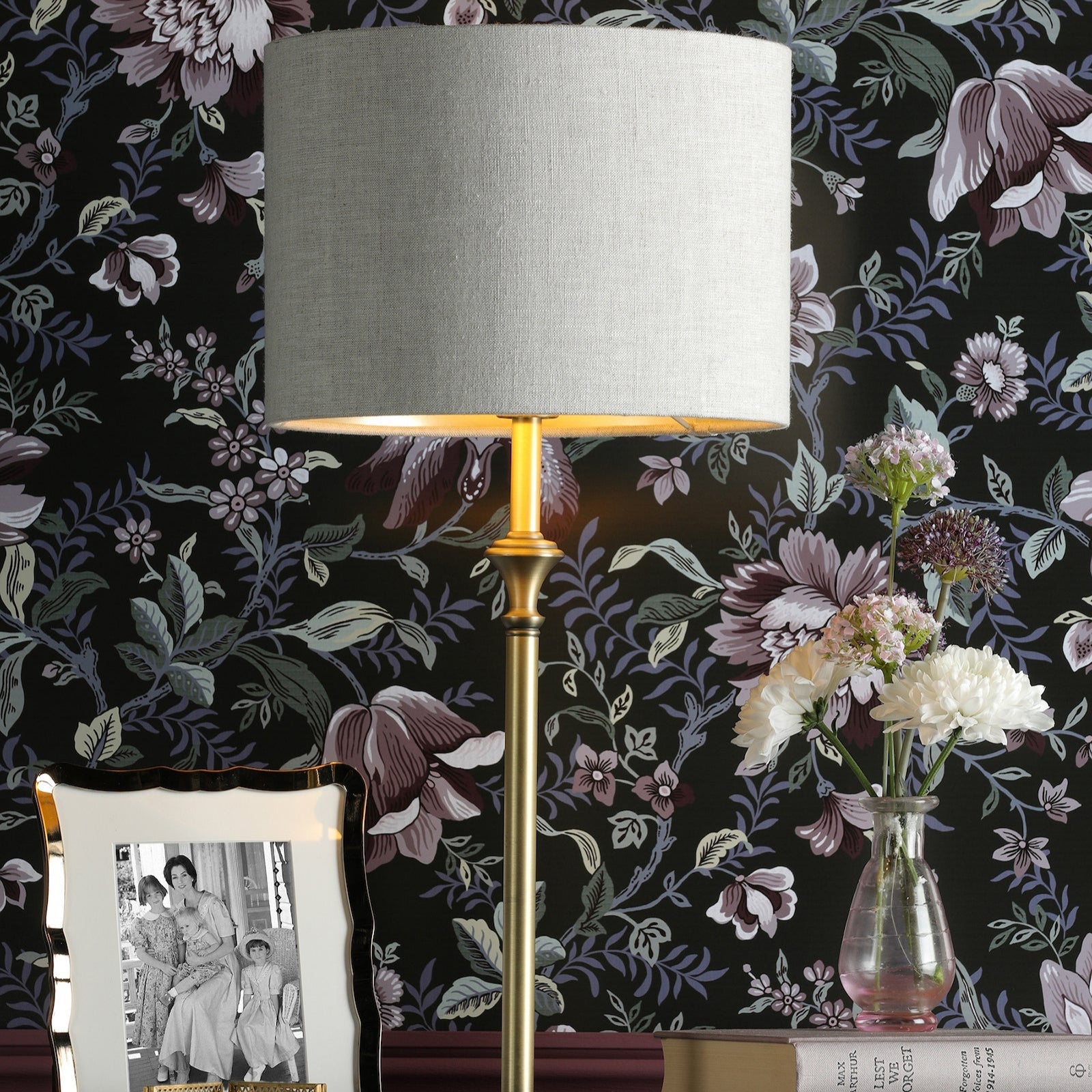 Highgrove | Elegant Contemporary Table Lamp with Antique Brass Finish 1