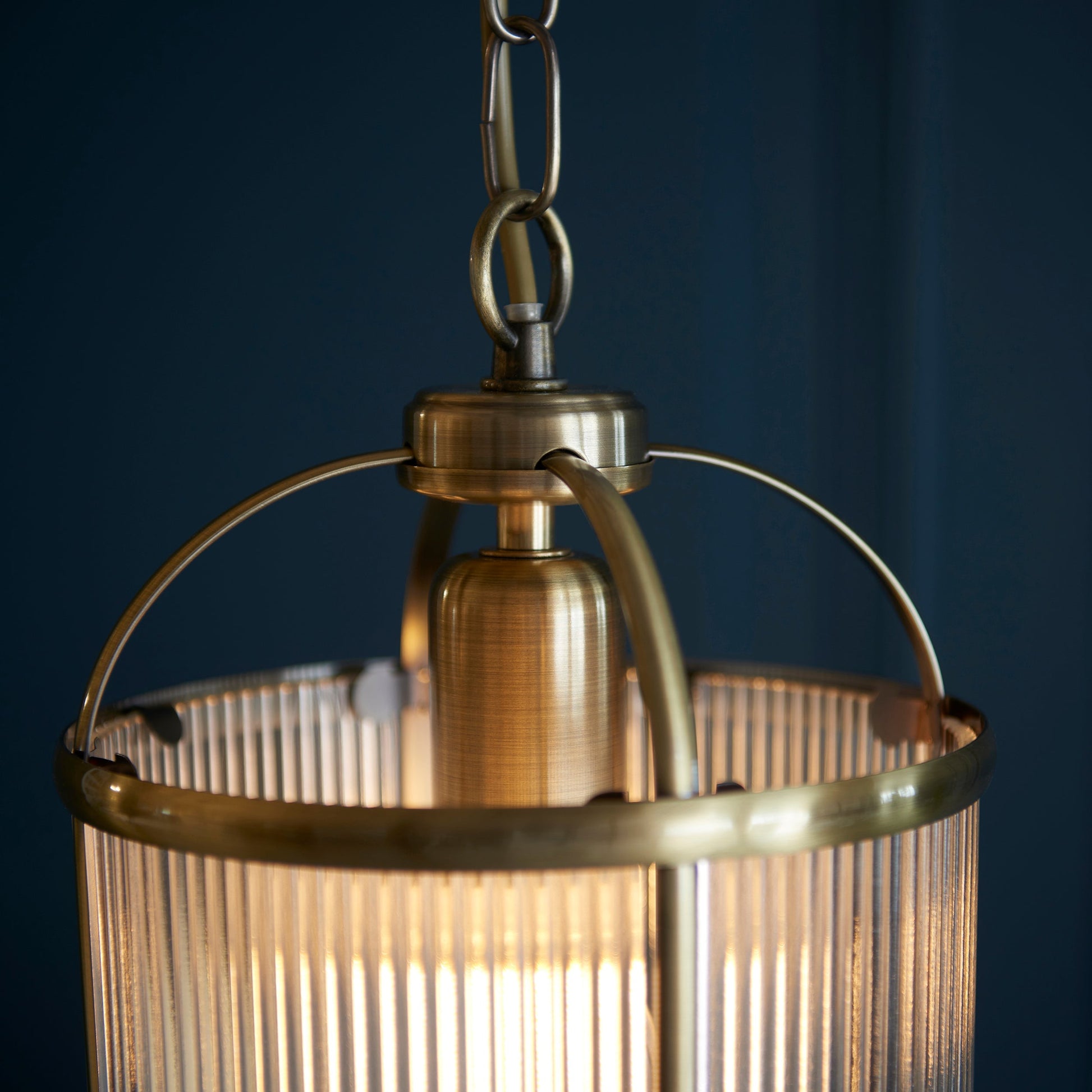 Lambeth | Ribbed Single Lantern with Height-Adjustable Cable | Antique Brass for Elegant Illumination 4