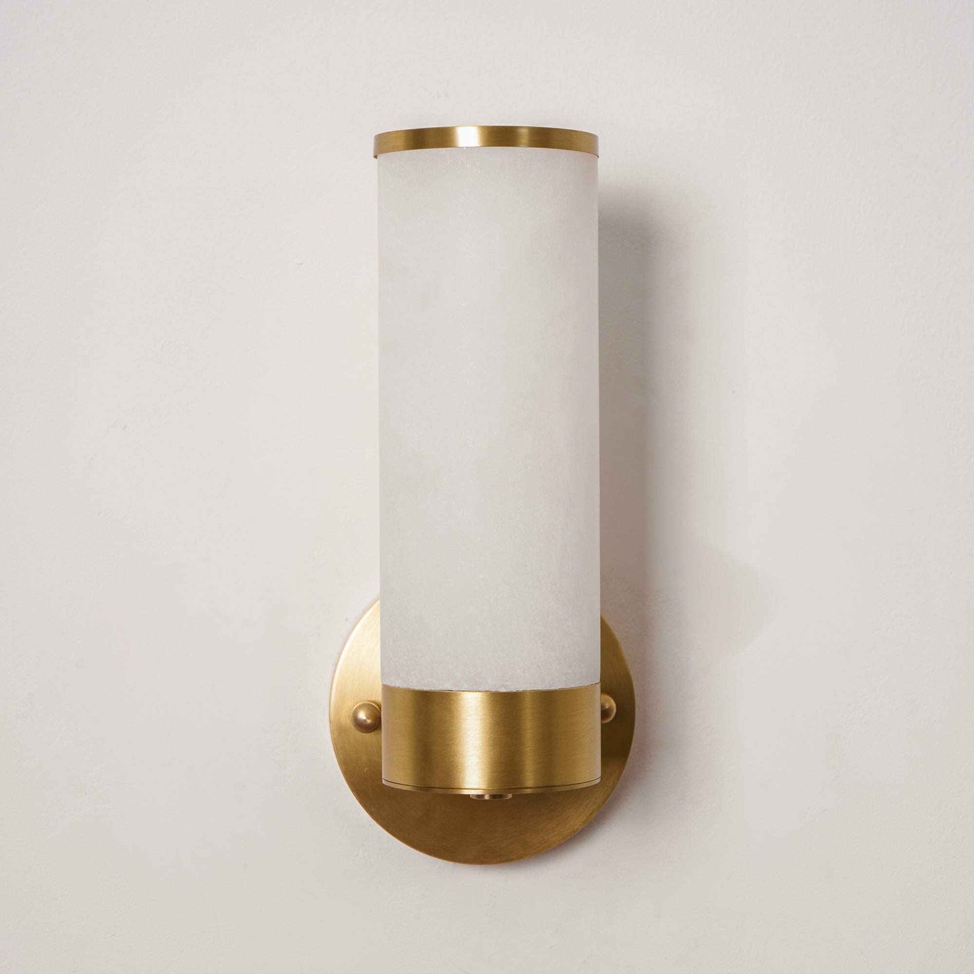 Freyza | Olvynis Brass Alabaster Brass Wall Light – Bedroom Hallway