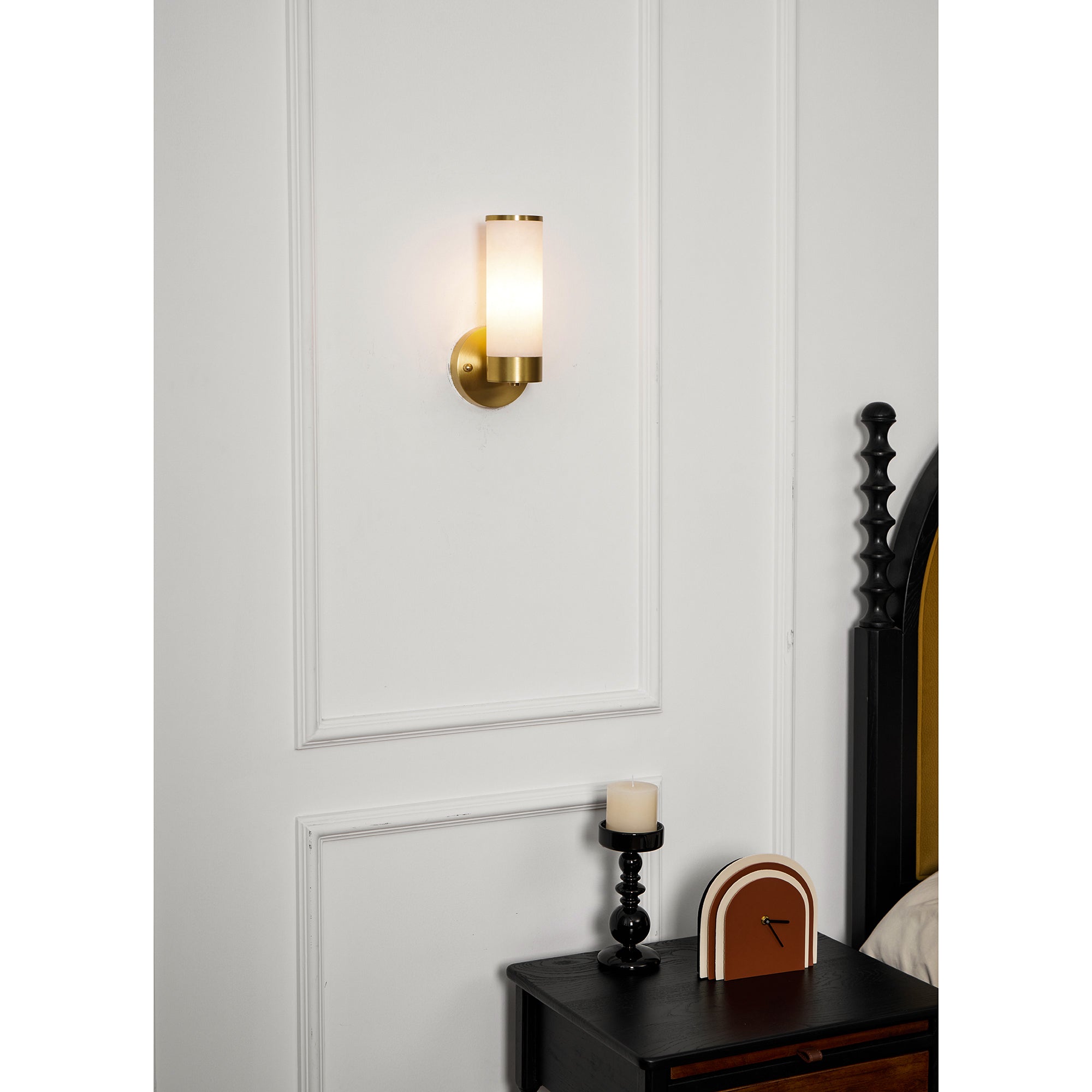 Freyza | Olvynis Brass Alabaster Brass Wall Light – Bedroom Hallway