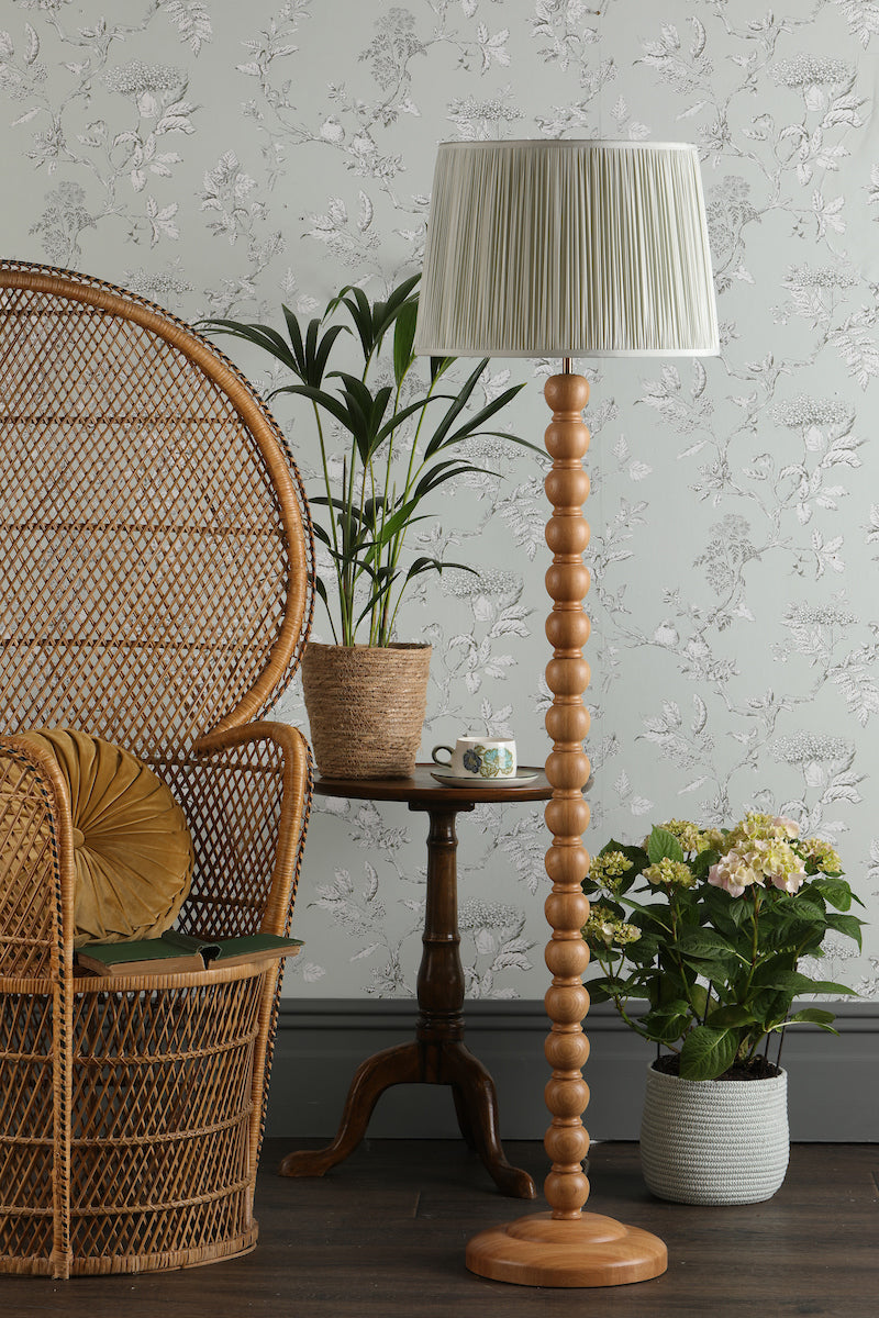 OakenGlow | Elegant Scandi-Inspired Waxed Oak Floor Lamp Base 3