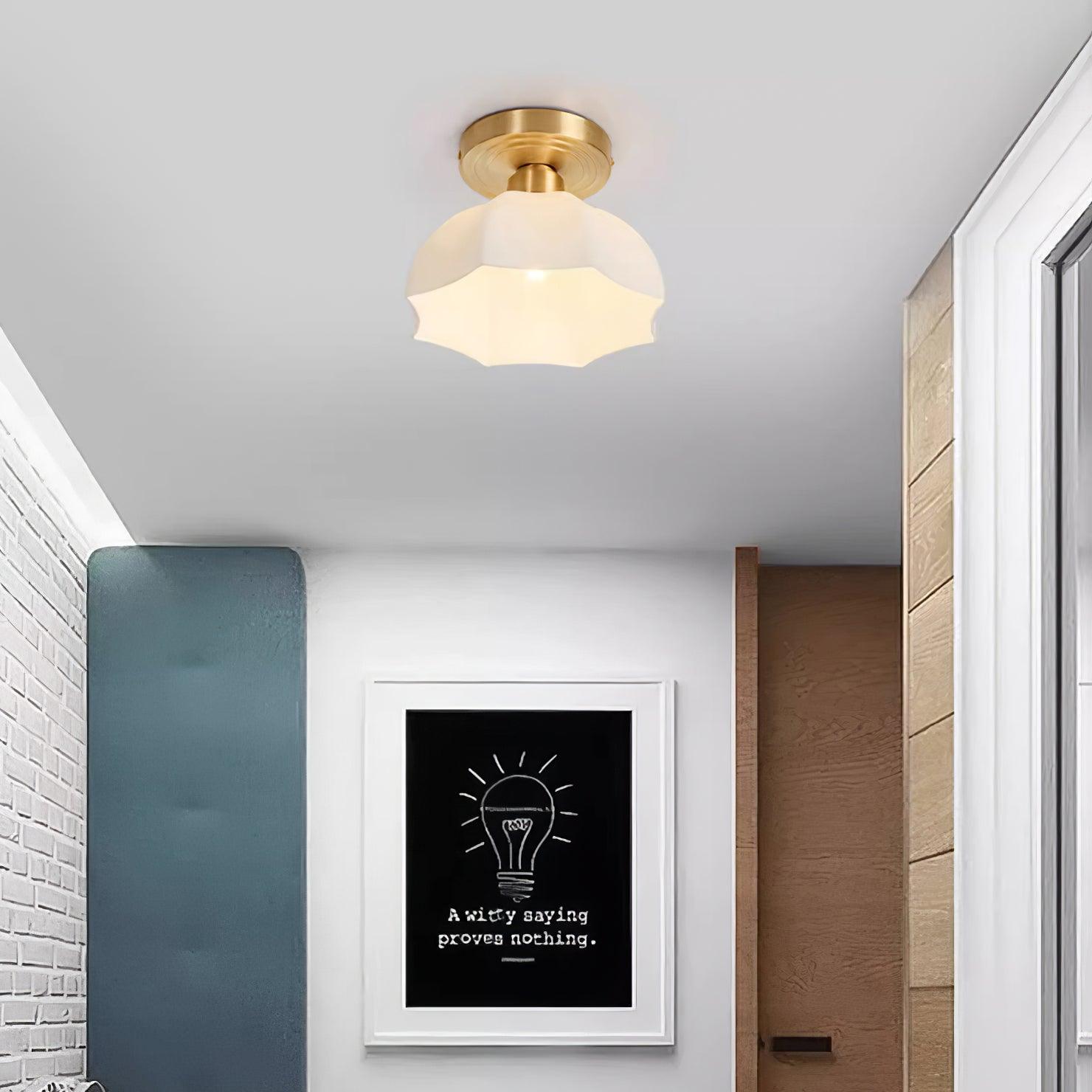 Freyza | Plafonnier encastré Avelin en verre et laiton avec base en laiton – chambre, couloir, cuisine