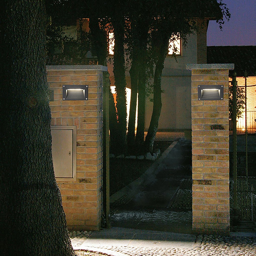 Luminara | Modern Elegant LED Outdoor Step Lights for Stairways 2