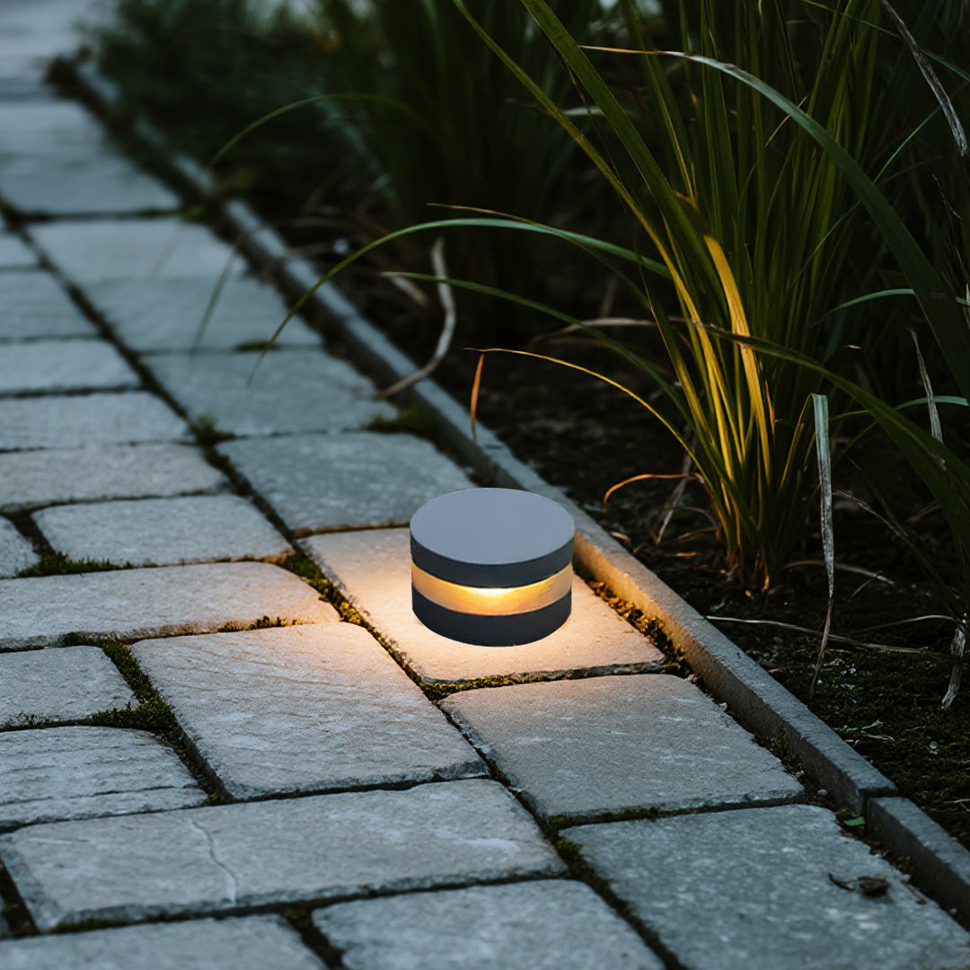 Luminara | Sleek Modern 110V LED Outdoor Landscape Lighting 7