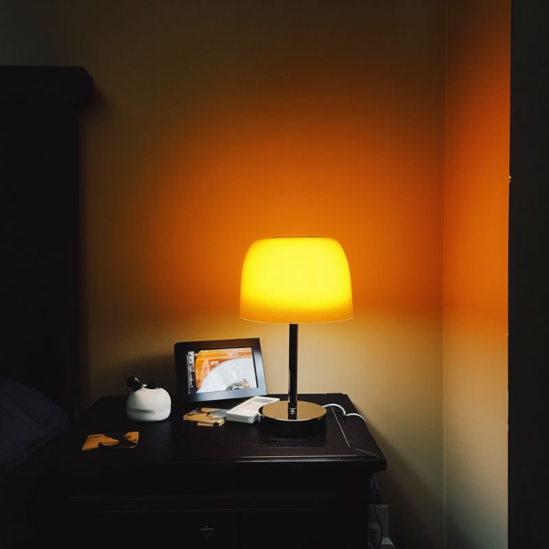 Luminara | Stylish Minimalist USB-Powered Table Lamp for Desk & Bedside 8