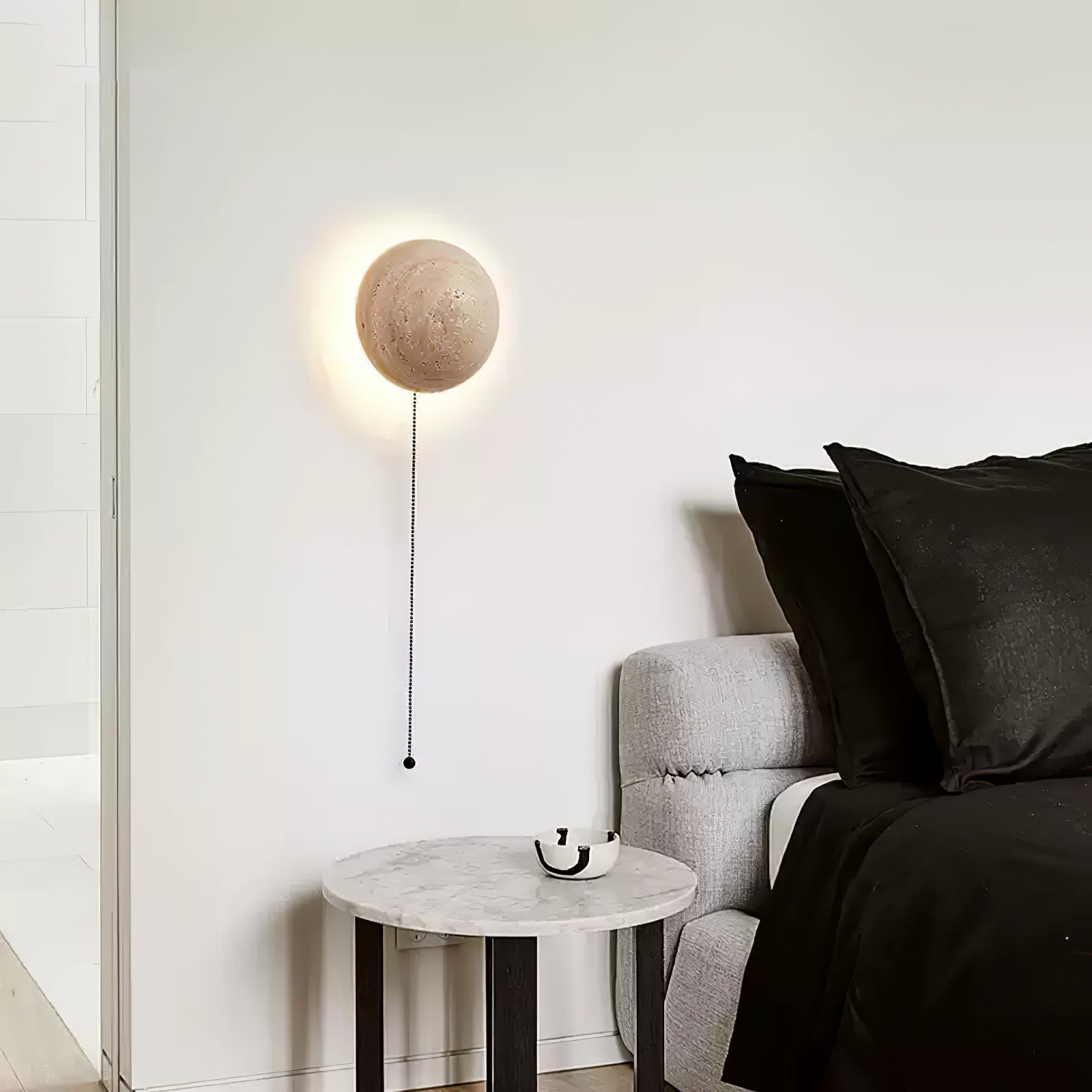 Freyza | Applique murale minimaliste en travertin Nyvarion – Chambre et couloir minimalistes