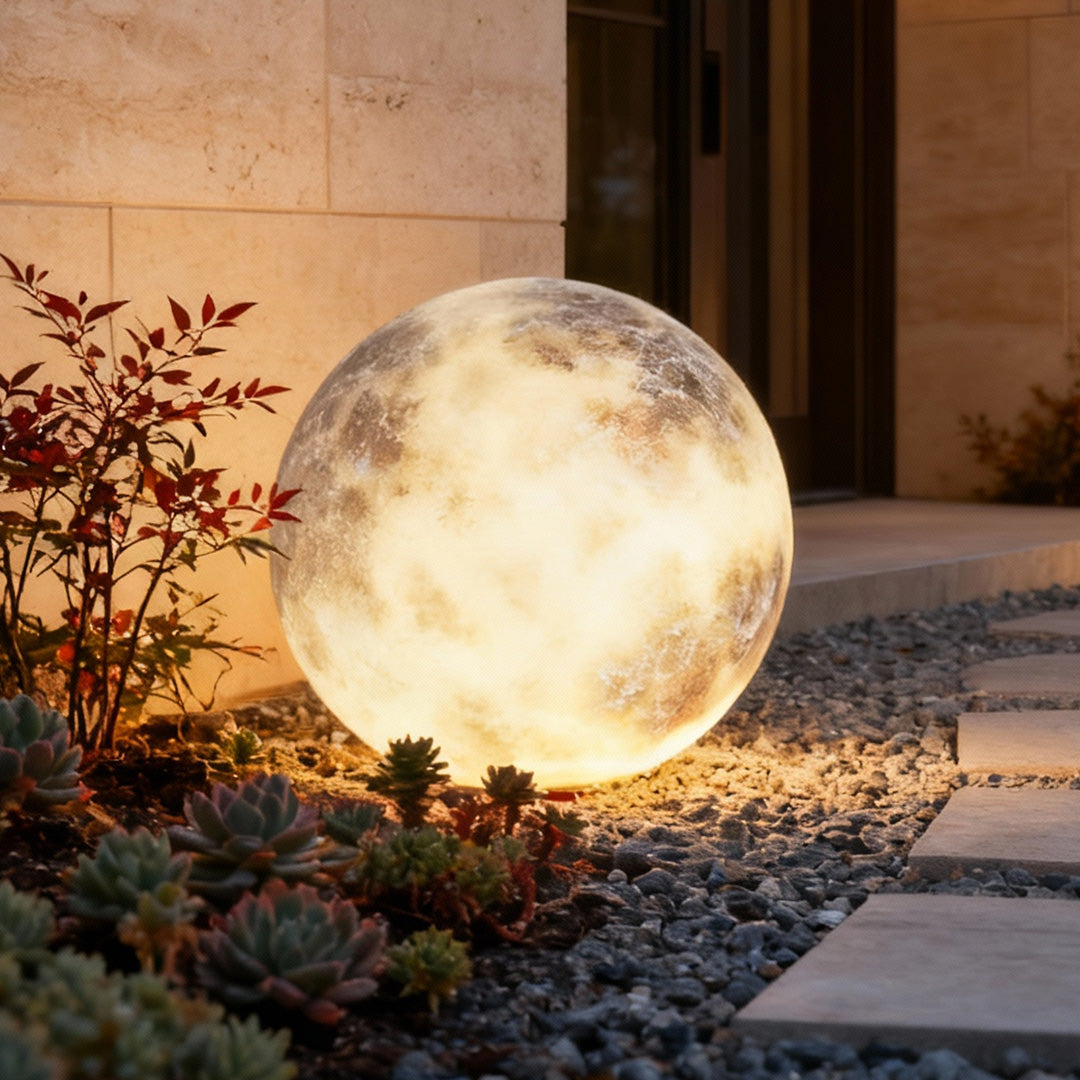 Lunara | Elegant Moon Shaped Solar Outdoor Garden Light Fixture 2