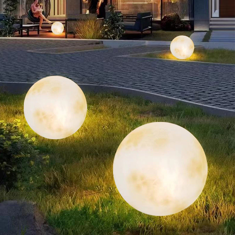 Freyza - Lunara | Elegant Solar Garden Moon Shaped Outdoor Light Fixture