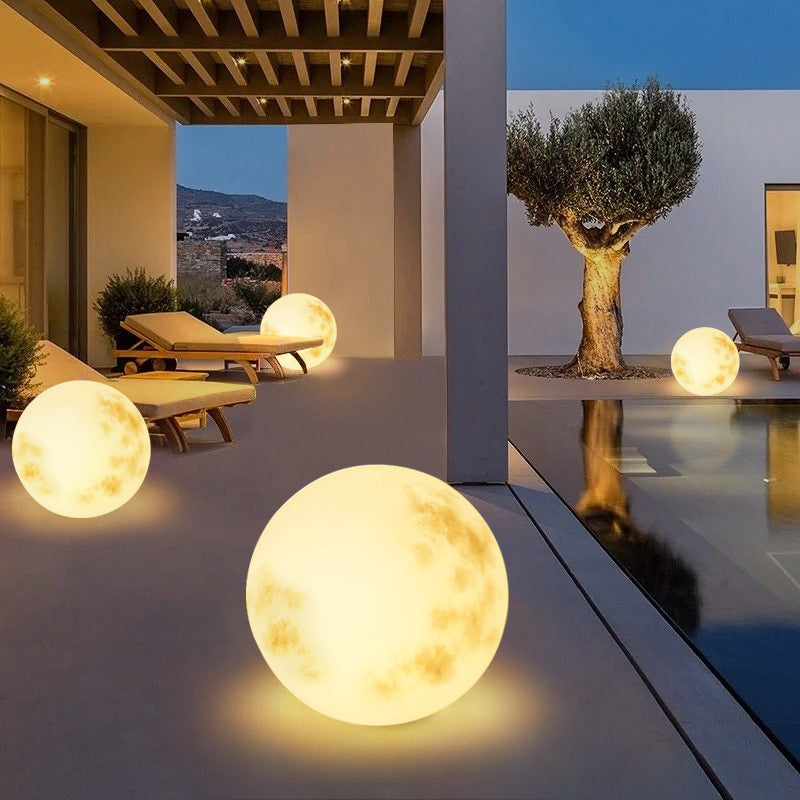 Freyza - Lunara | Elegant Solar Garden Moon Shaped Outdoor Light Fixture