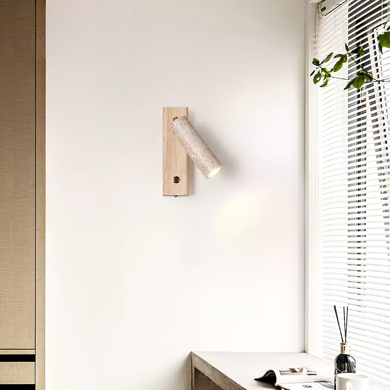 Freyza | Applique murale cylindrique en travertin Ornoria – Chambre Couloir