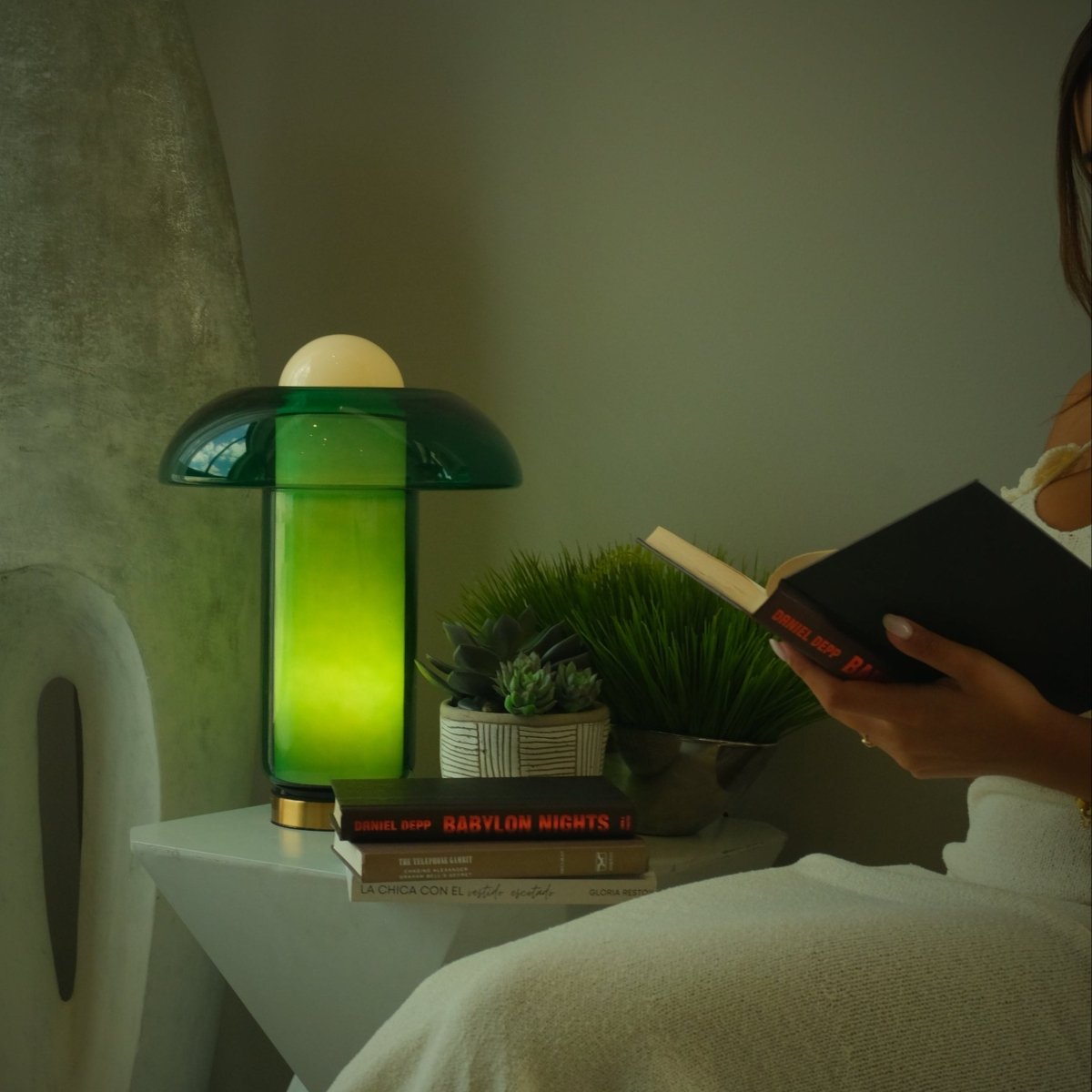 LuxeGlass | Elegant Modern Minimalist Green Table Lamp for Bedroom 2