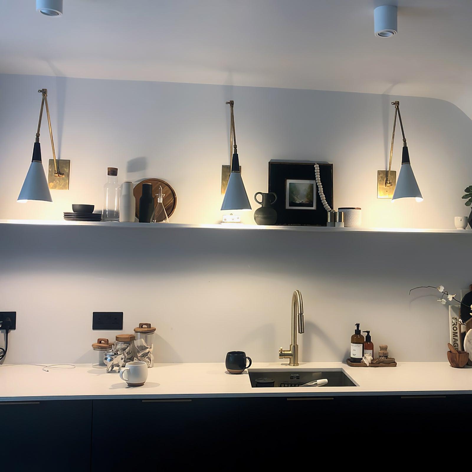 Freyza | Ersila Wandleuchte aus Messing – Schlafzimmer, Flur