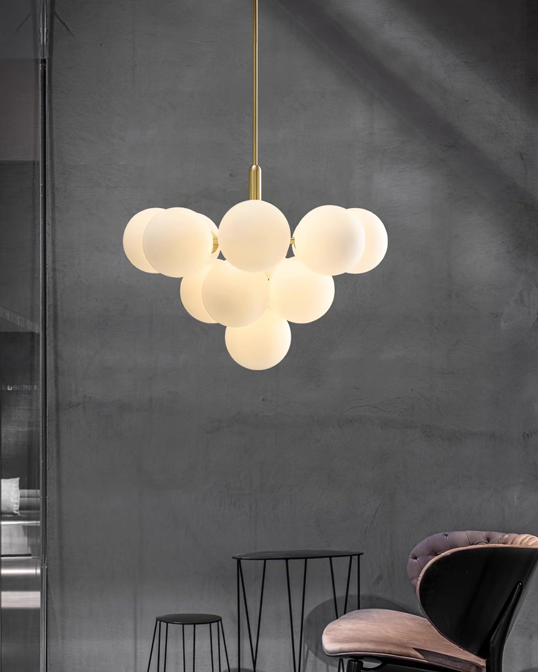 Freyza | Lustre en laiton avec globe en verre – Lustre moderne pour salle à manger et salon