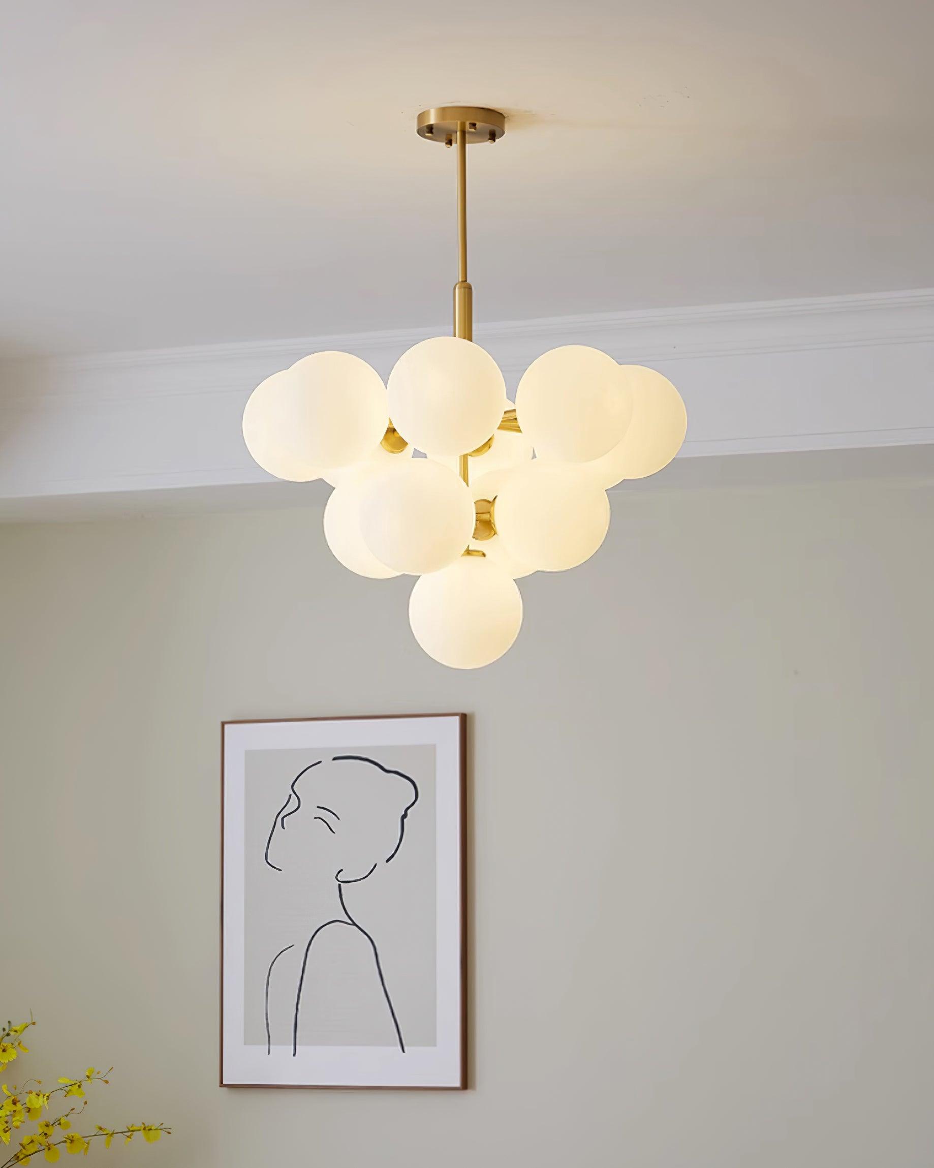 Freyza | Lustre en laiton avec globe en verre – Lustre moderne pour salle à manger et salon