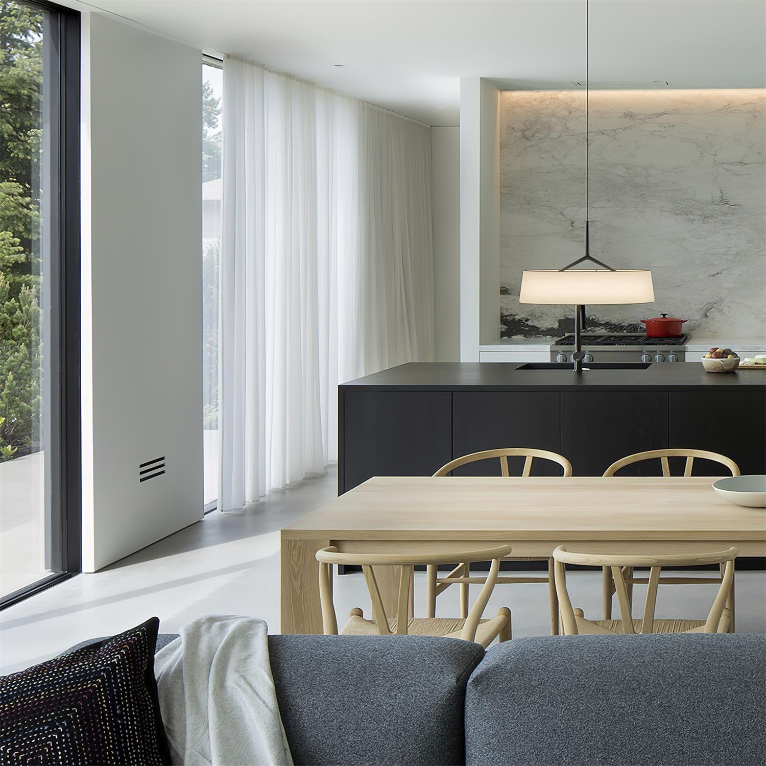 Freyza | Suspension blanche en tissu, noire et blanche – Luminaire suspendu pour cuisine et salle à manger