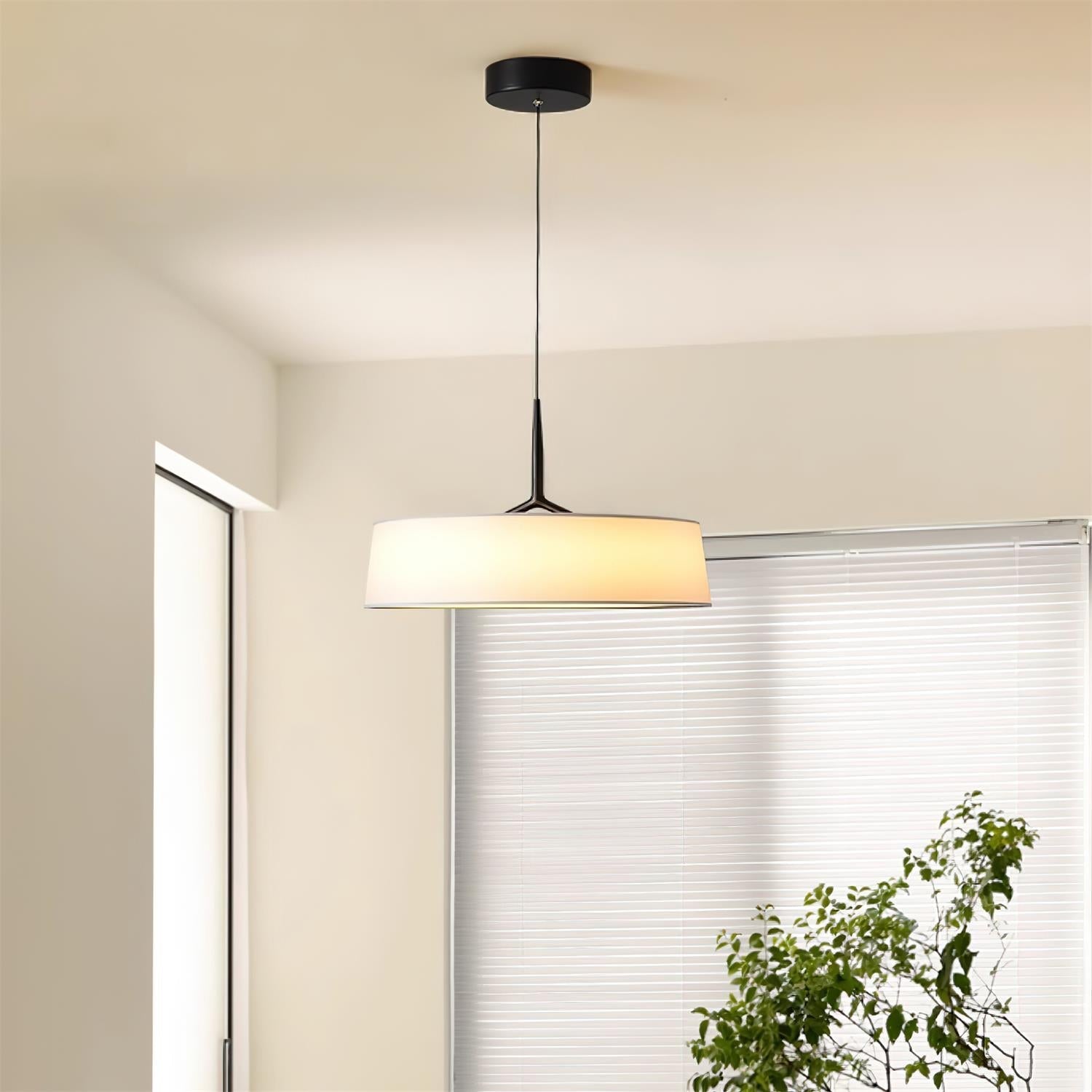 Freyza | Suspension blanche en tissu, noire et blanche – Luminaire suspendu pour cuisine et salle à manger