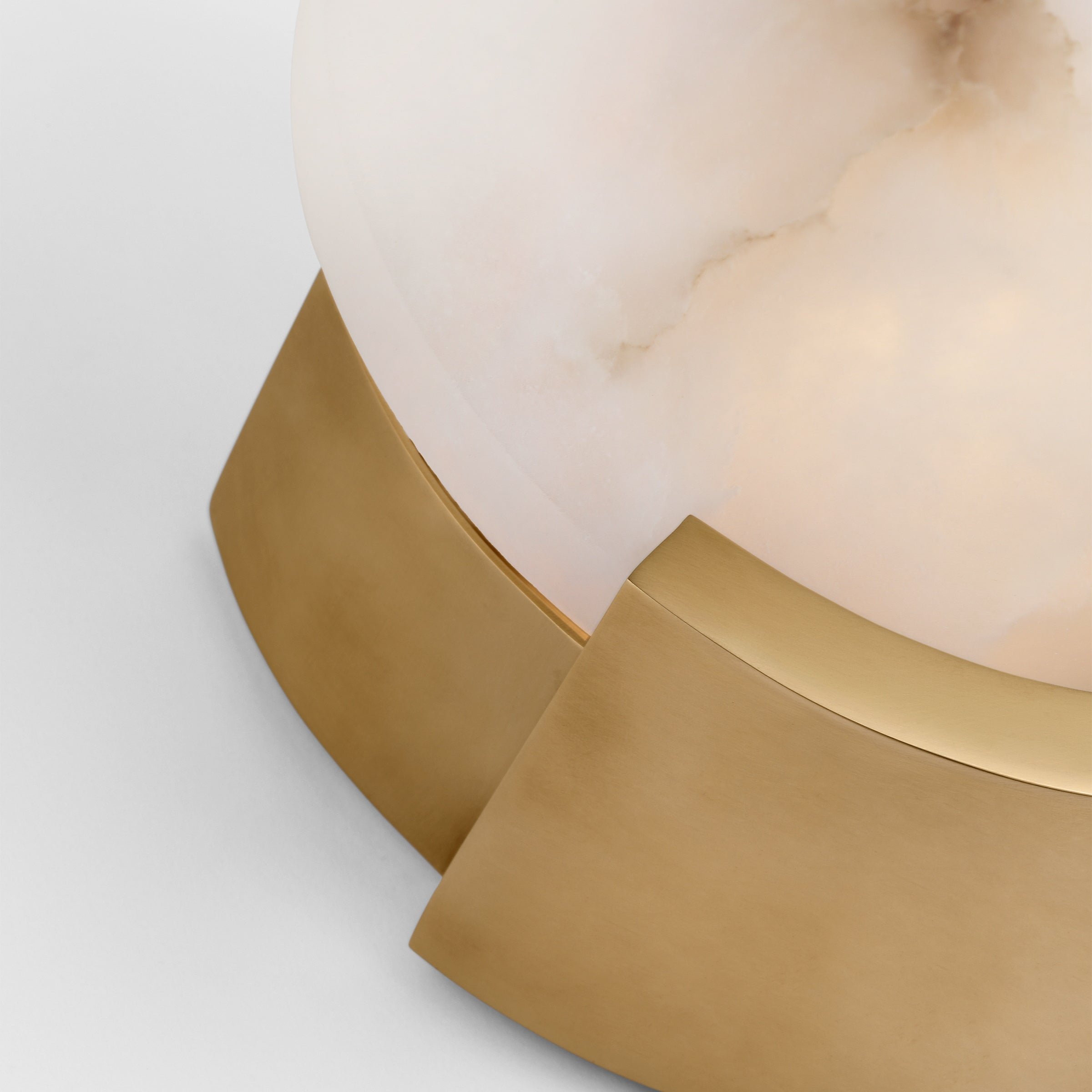 Freyza | Avsolisra Round Alabaster Wall Light – Bedroom Hallway