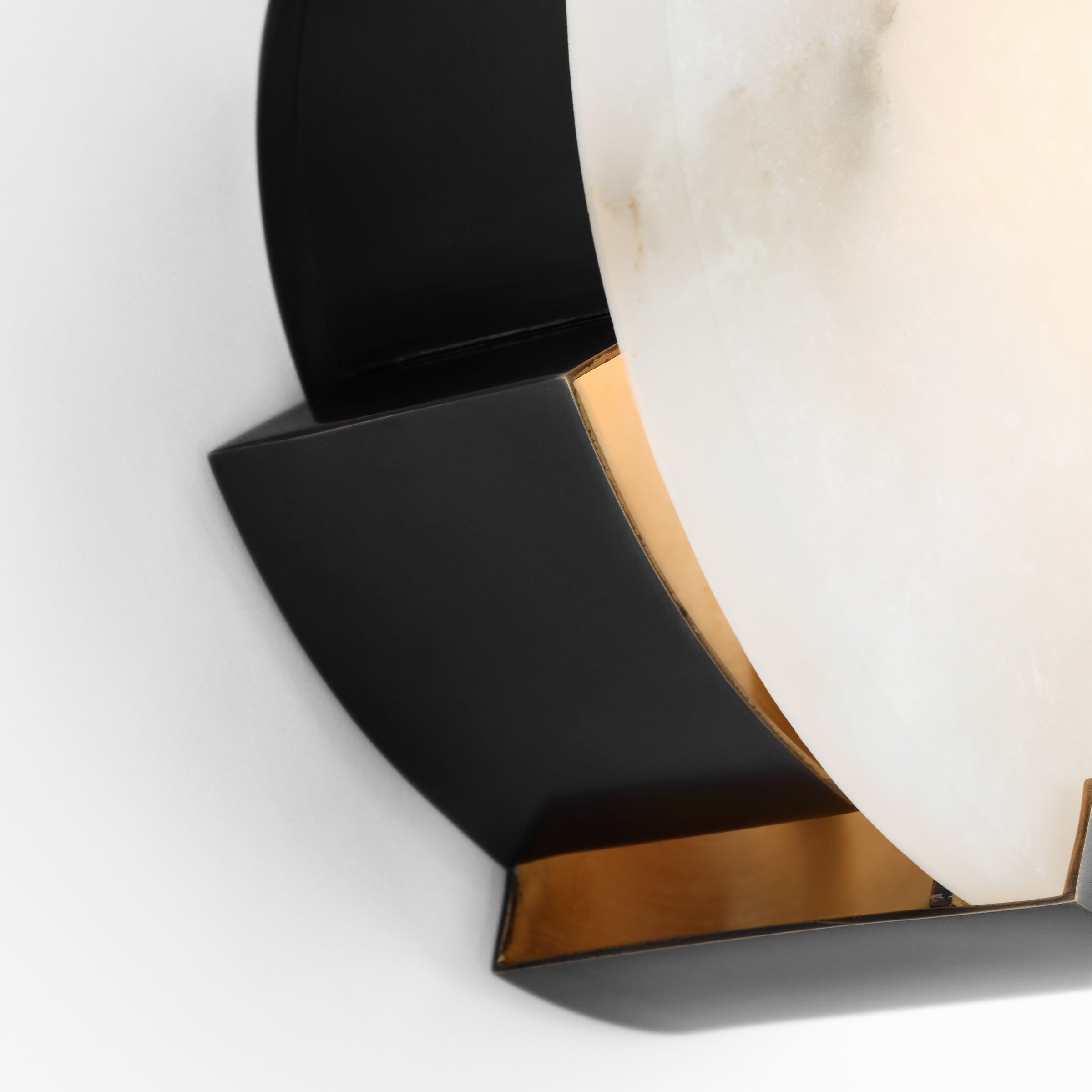 Freyza | Avsolisra Round Alabaster Wall Light – Bedroom Hallway