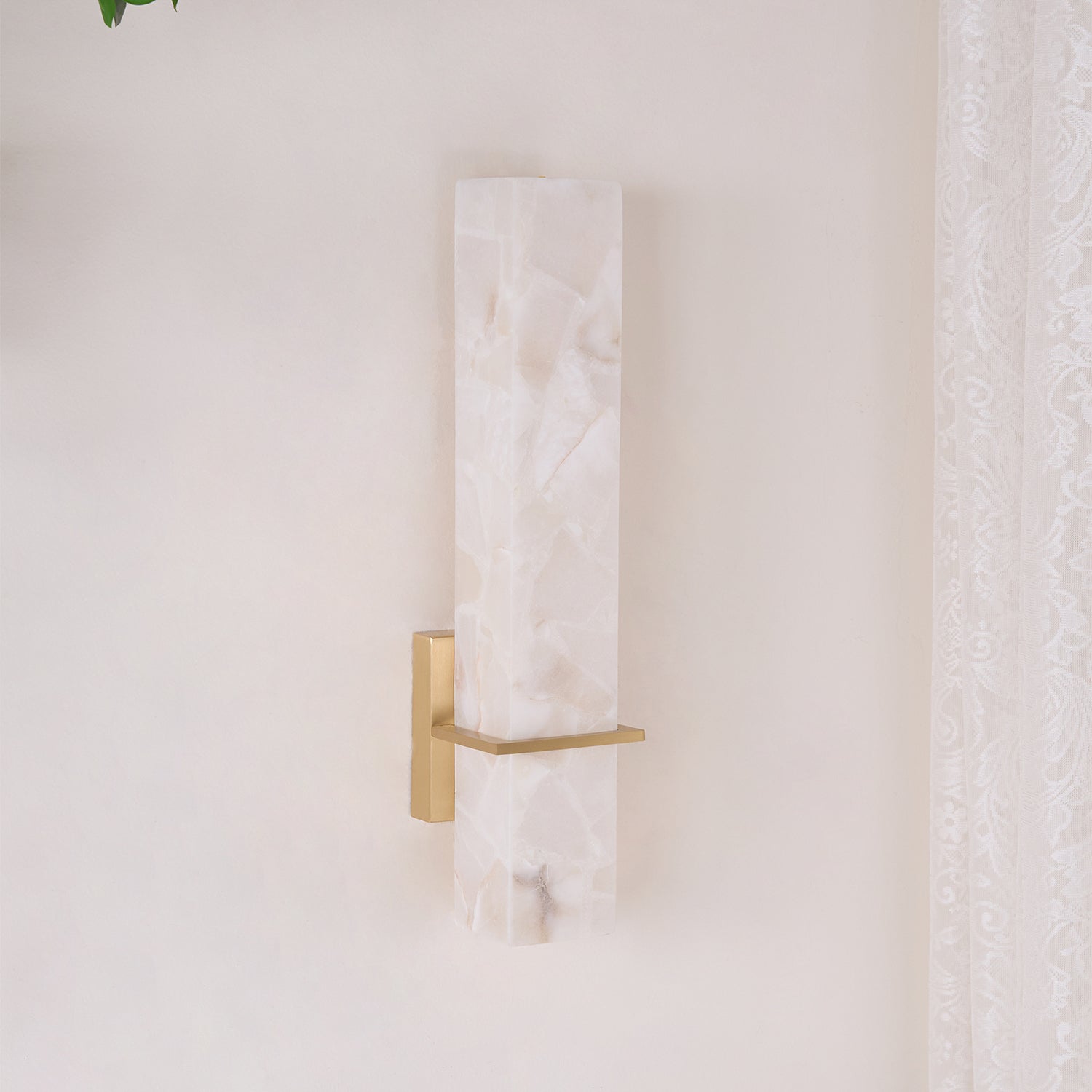 Applique murale d’intérieur Freyza | Ritta, blanche et laiton blanc – style moderne pour chambre et salon