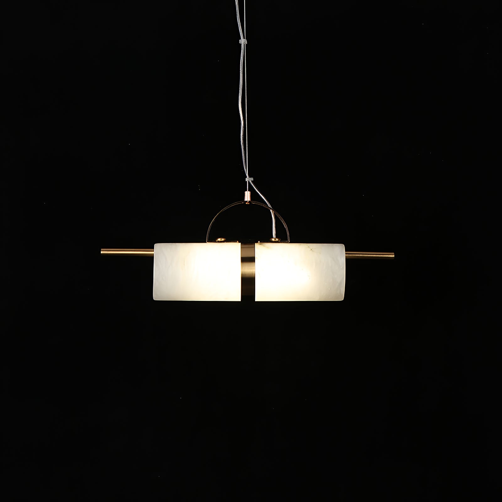 Freyza | Zylindrische Pendelleuchte „Atheor“ aus Alabaster – Küche und Esszimmer