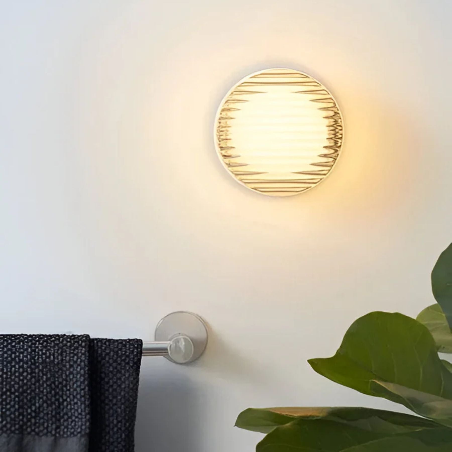 Modern Wall Sconce Light with Amber LED for Cozy Ambiance in Any Room 5