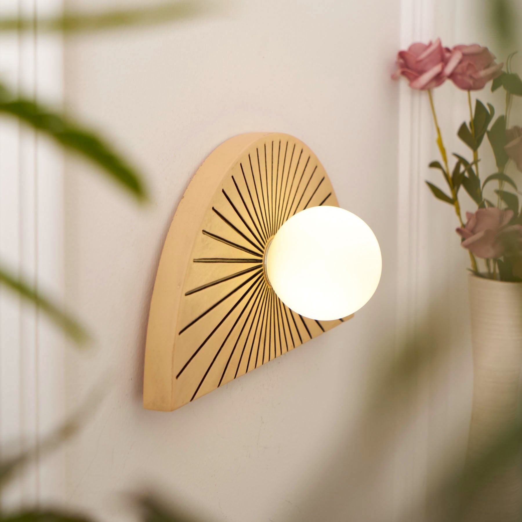 Freyza | Nytheos Resin Glass Glass Resin Wall Light – Bedroom Hallway