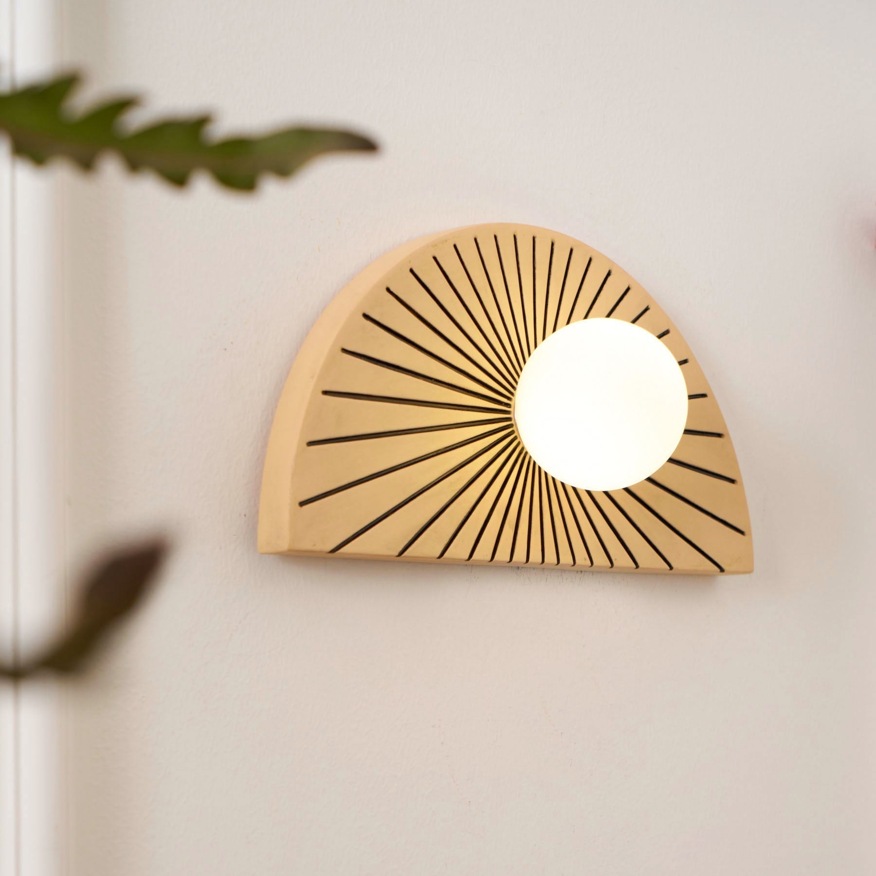 Freyza | Nytheos Resin Glass Glass Resin Wall Light – Bedroom Hallway