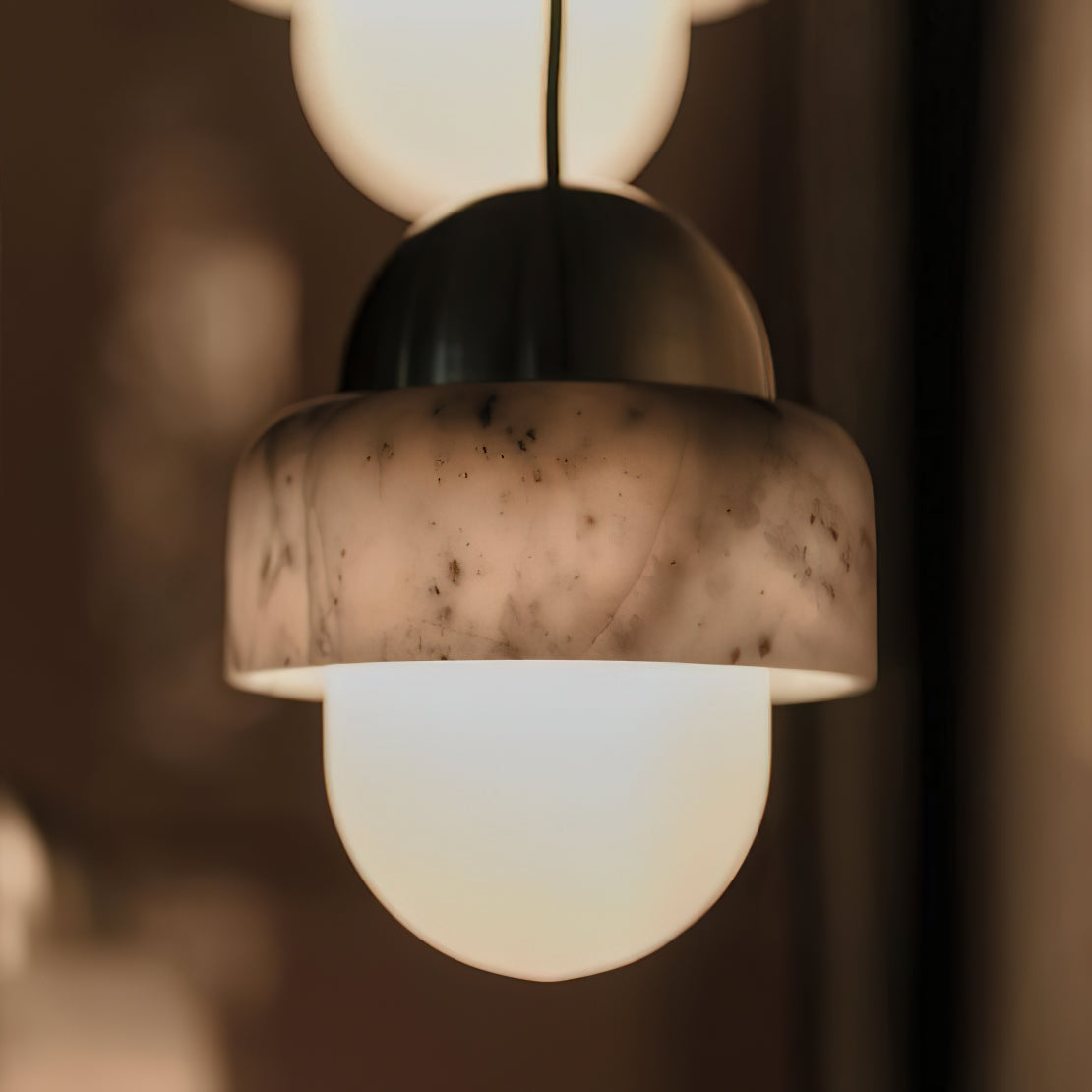Freyza | Elliren Marmor-Glas-Pendelleuchte mit Glaskugel – Küche, Esszimmer