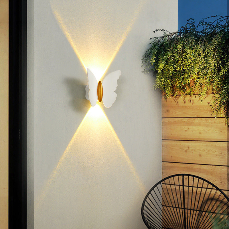 Freyza - NatureGlow | Elegant Modern Outdoor Wall Lantern for Garden and Patio
