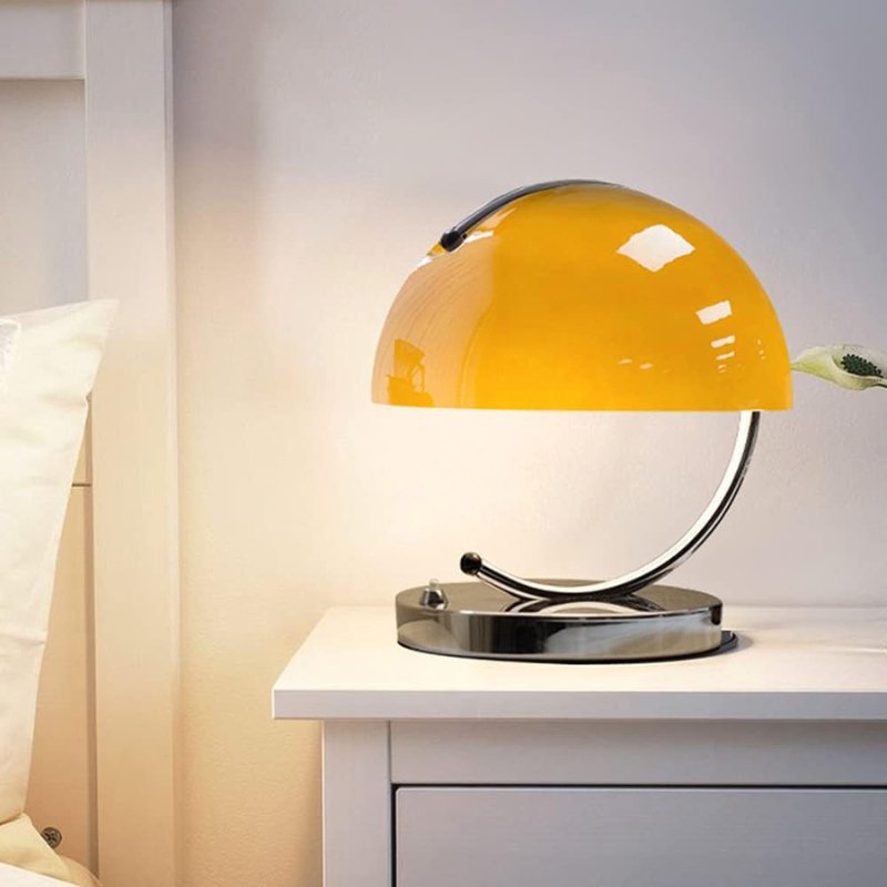 NostalgiaGlow | Elegant Vintage Style Table Lamp for Cozy Spaces 8