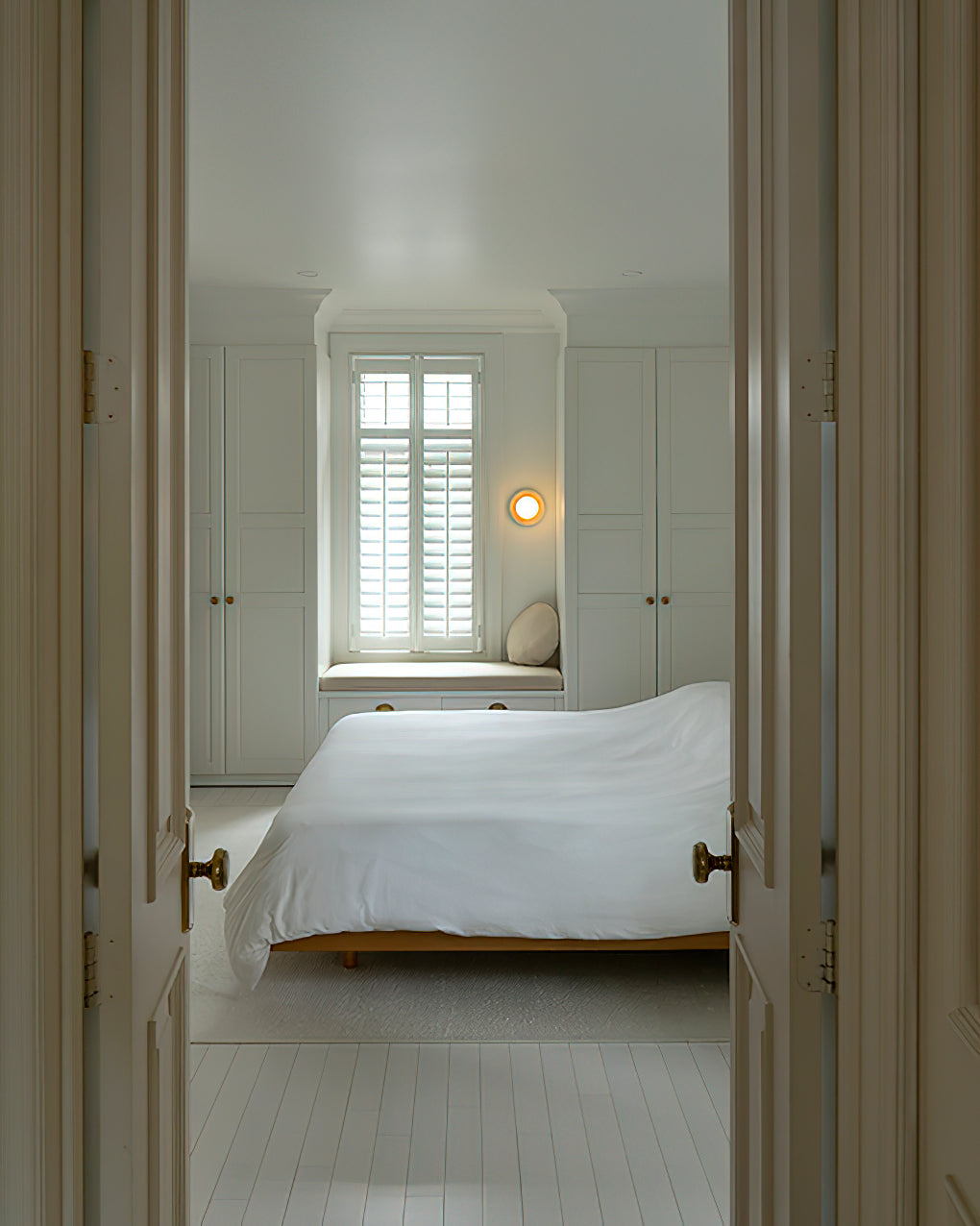 Freyza | Ovyna Onyx Glass Glass Wall Light – Bedroom Hallway
