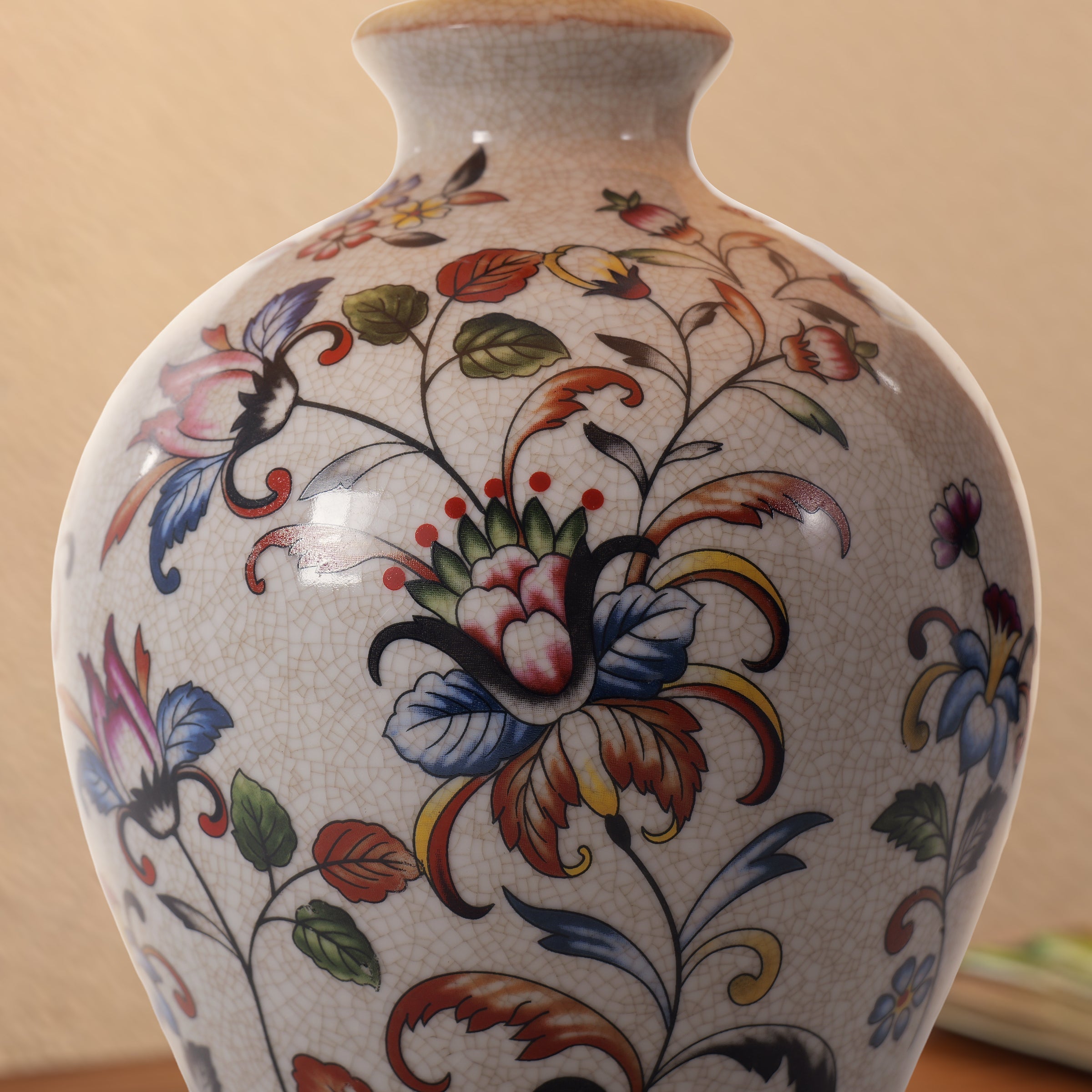 Porcelain Elegance | Timeless Hand-Painted Chinoiserie Table Lamp 9