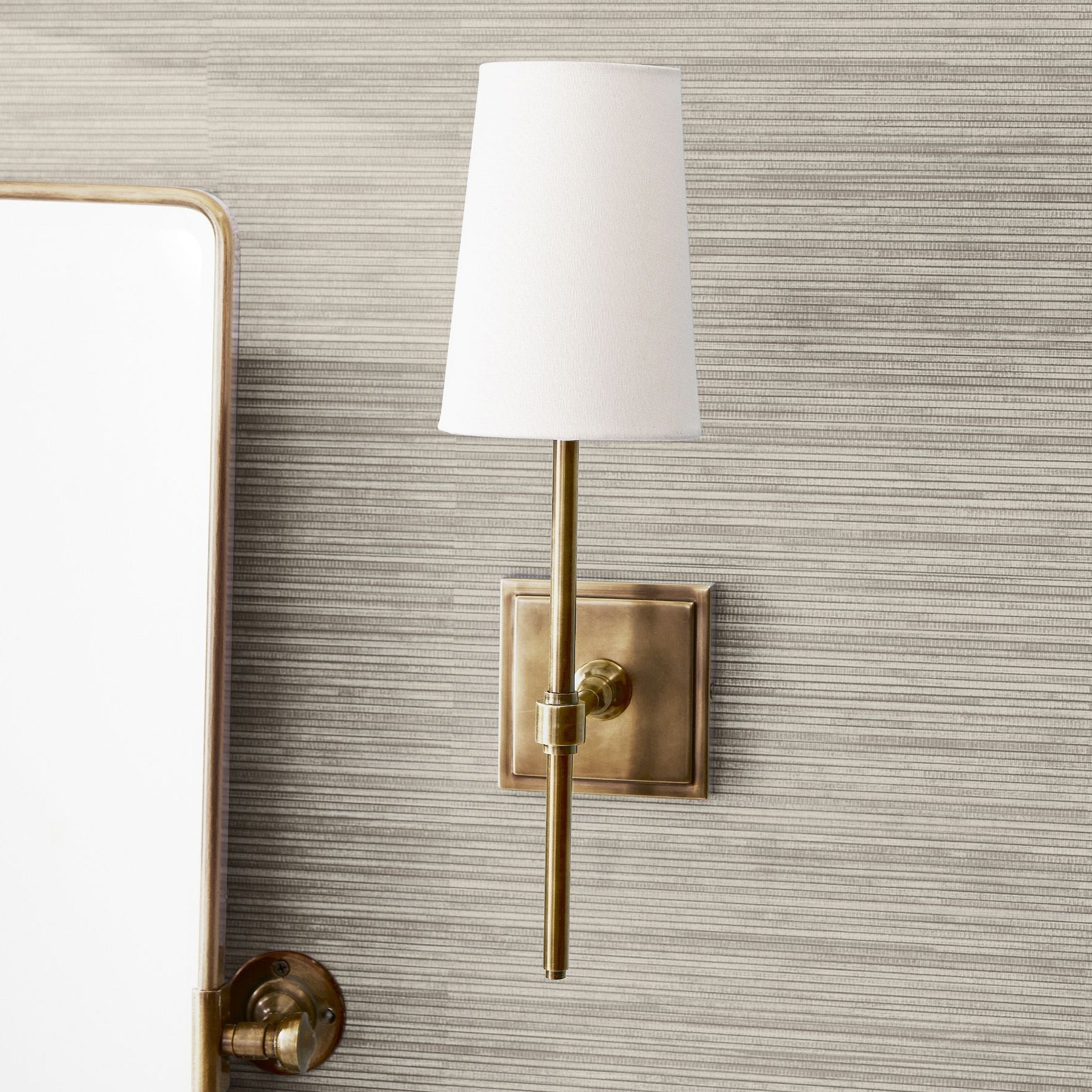 Freyza | Vicarara Vintage-Industrielle Wandleuchte aus Messing mit Stoffschirm – Industrielles Schlafzimmer, Flur