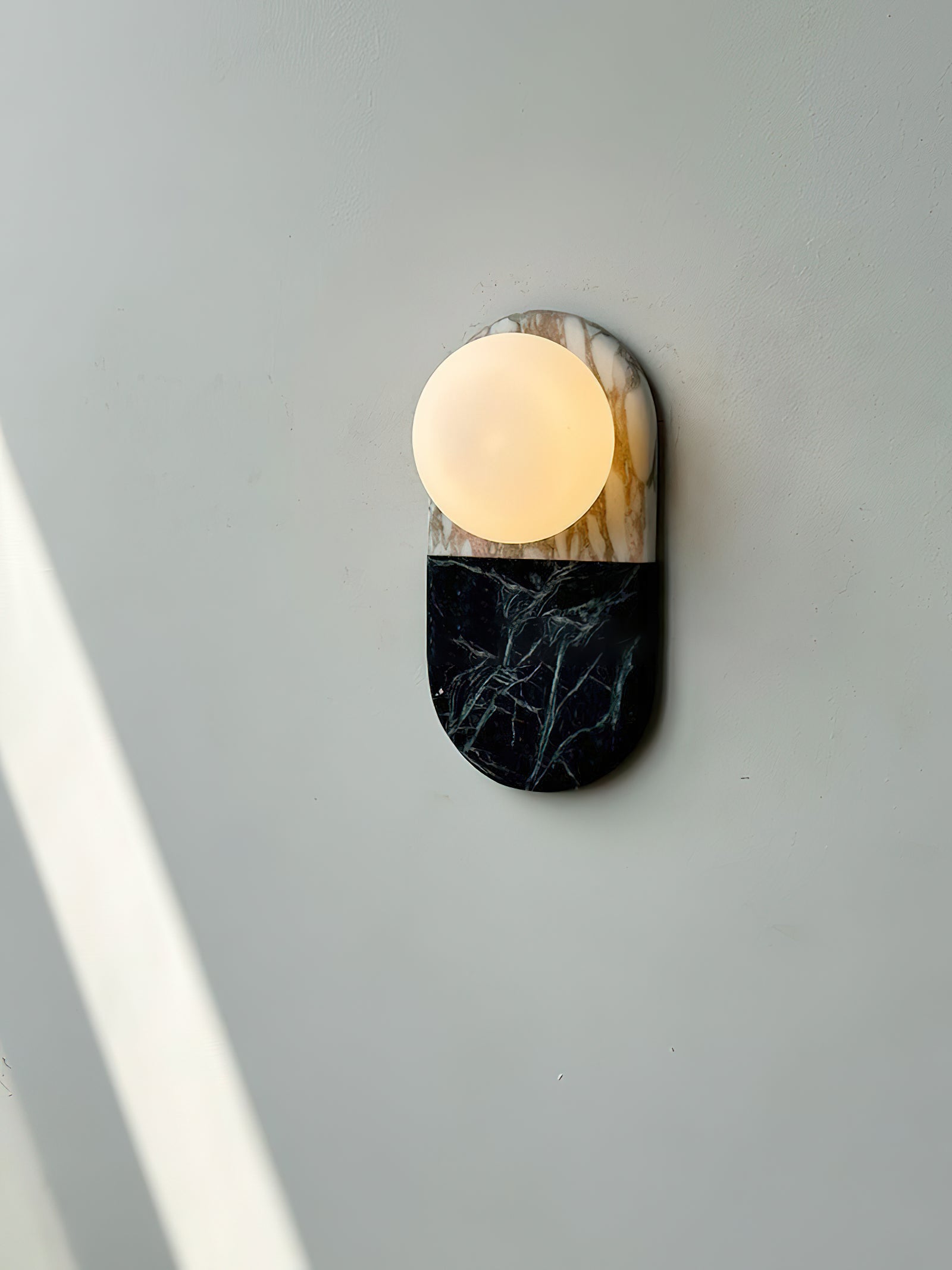 Freyza | Alvynan Marmor-Wandleuchte – Schlafzimmer, Flur