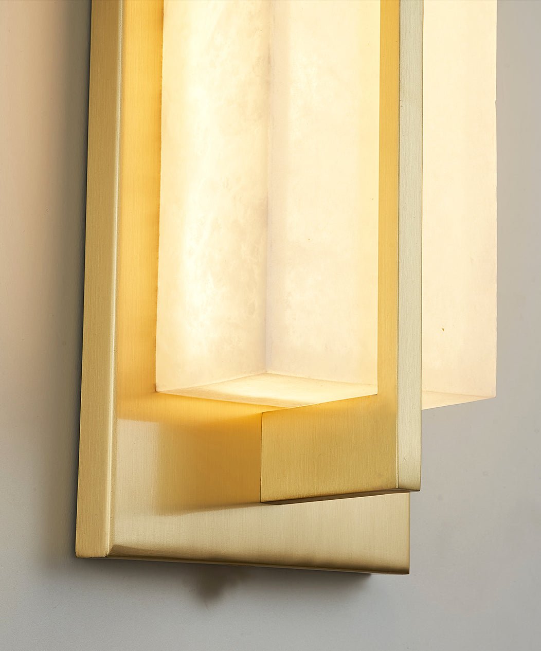 Freyza | Applique murale en laiton albâtre Caspian – chambre, couloir