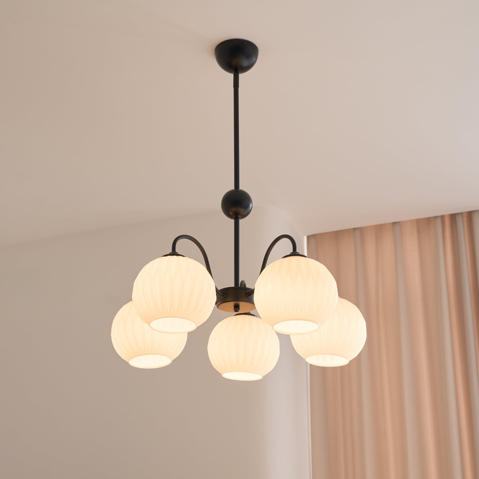 Freyza | Unoryra Glass Chandelier Glass Chandelier – Dining Room Living Room