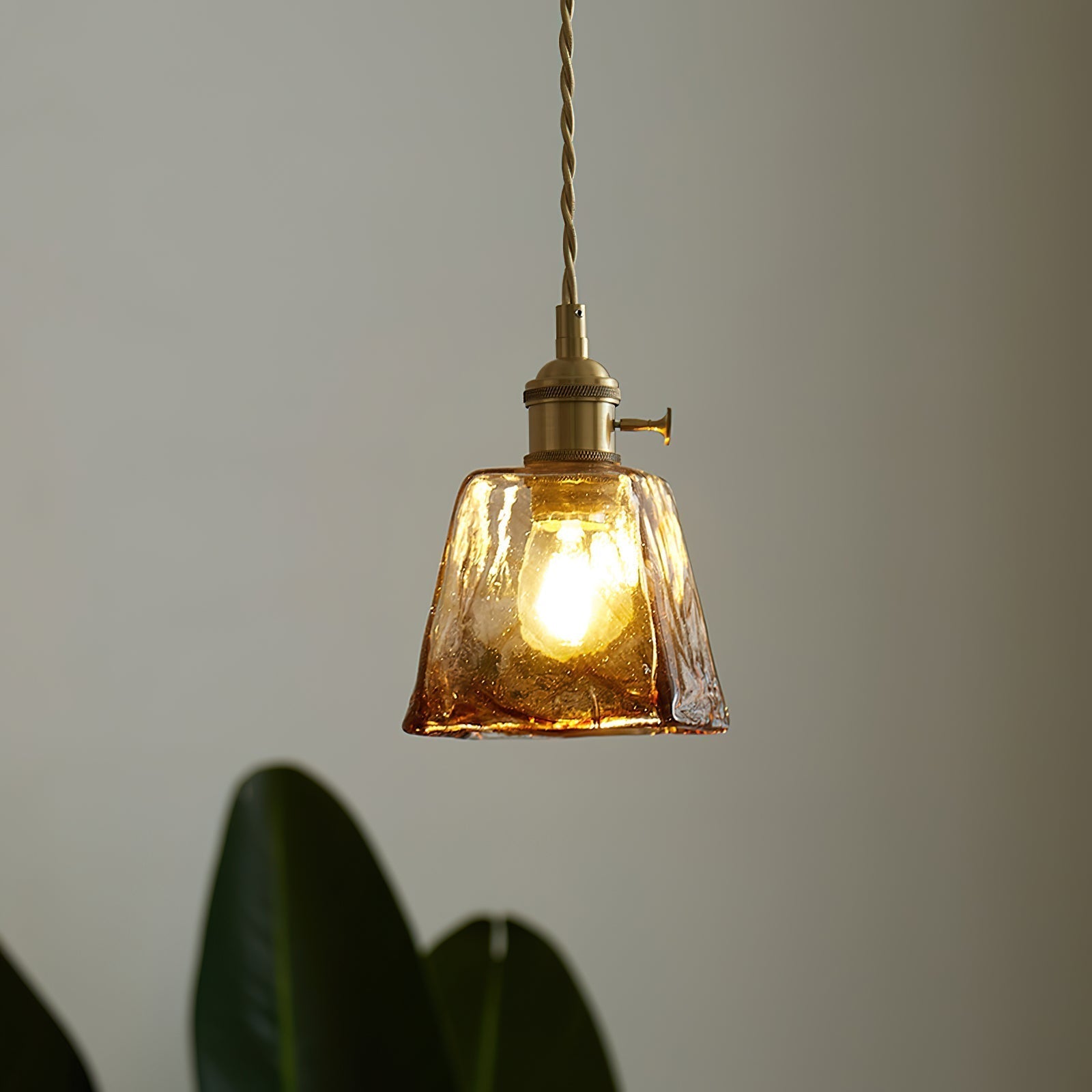 Freyza | Lampe à suspension vintage en verre ambré Amberlyn – Cuisine et salle à manger vintage