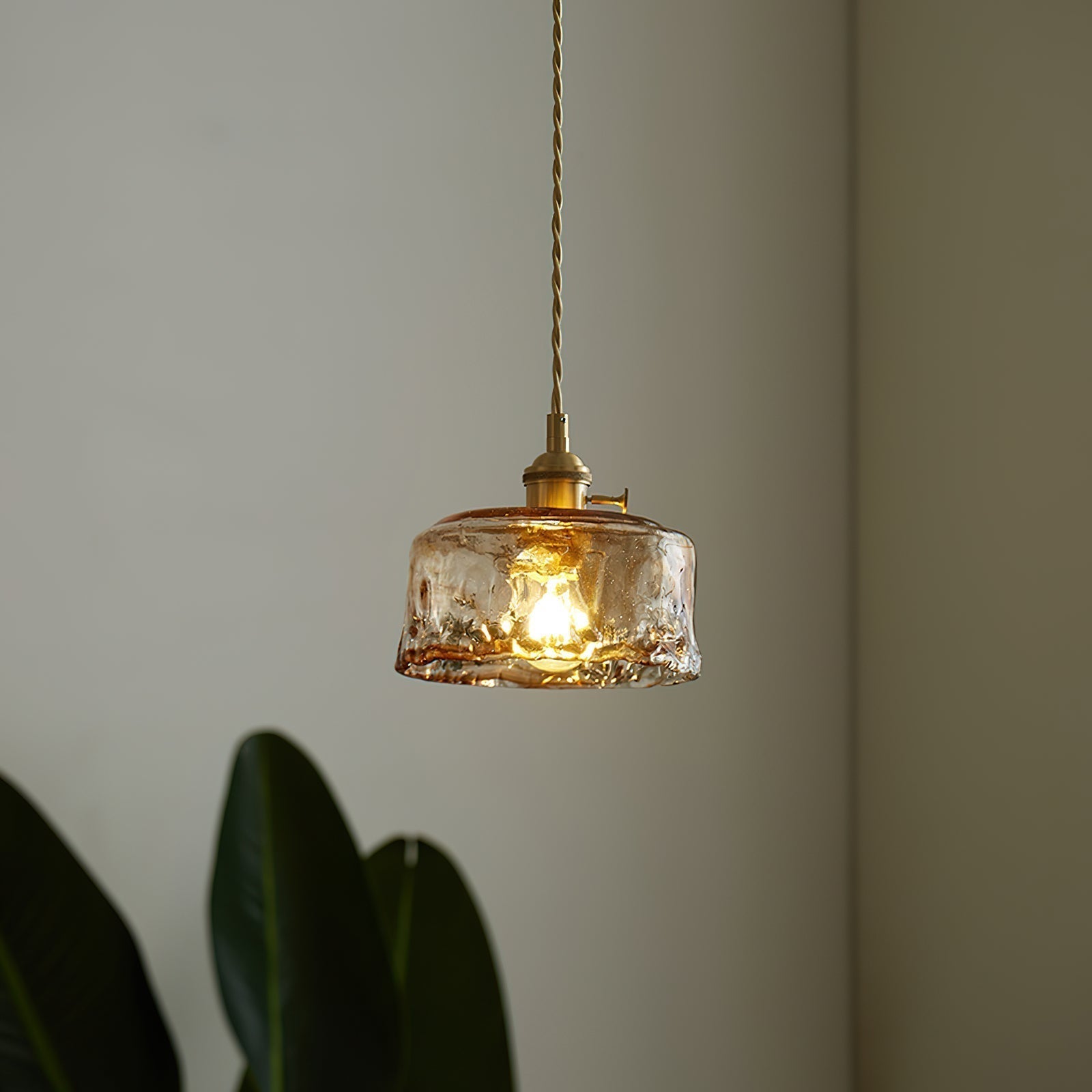 Freyza | Lampe à suspension vintage en verre ambré Amberlyn – Cuisine et salle à manger vintage