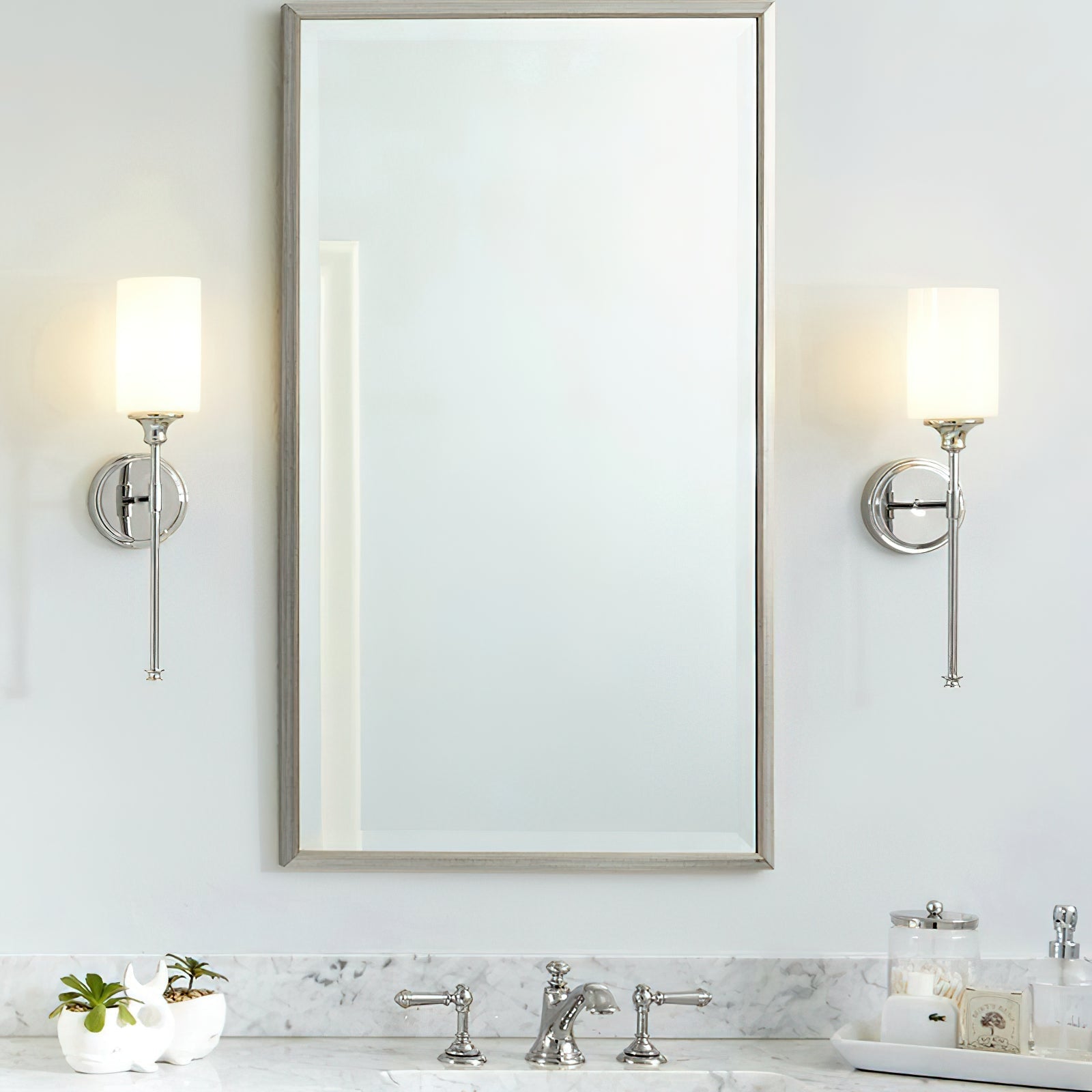 Freyza | Tracie Vintage Industrial Brass Glass Wall Light – Industrial Bedroom Hallway