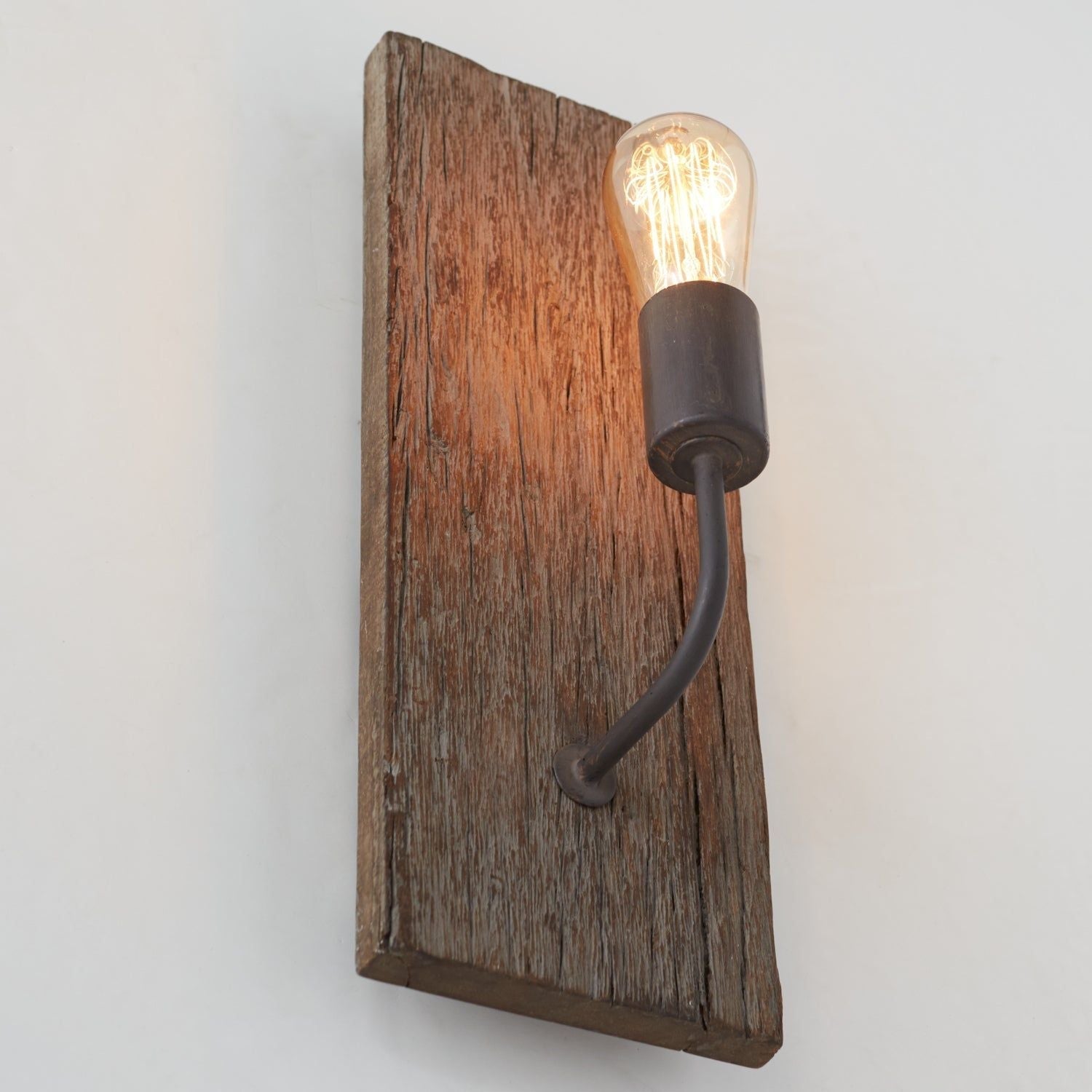 Freyza | Ovenaris Vintage Industrial Wood Wall Light – Industrial Bedroom Hallway