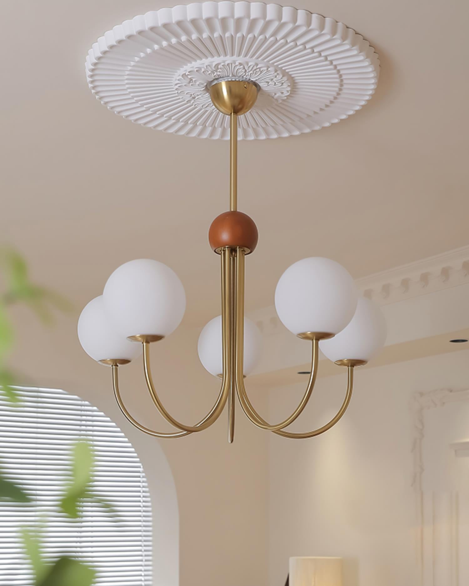 Freyza | Lustre moderne en laiton et verre – Salle à manger et salon modernes
