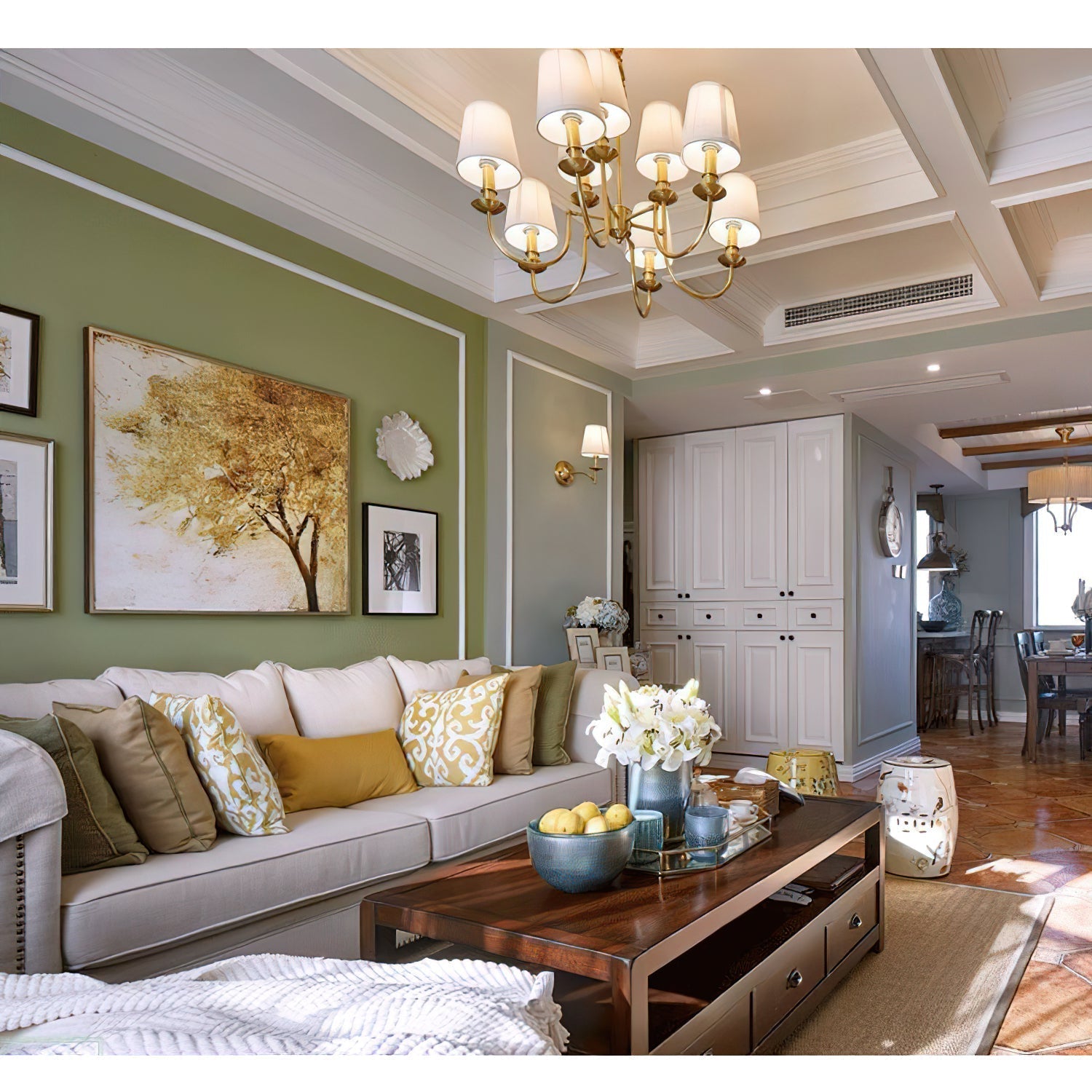 Freyza - Vintage Brass Chandelier Light with Adjustable Height & Fabric Shades for Elegant Indoor Ambiance