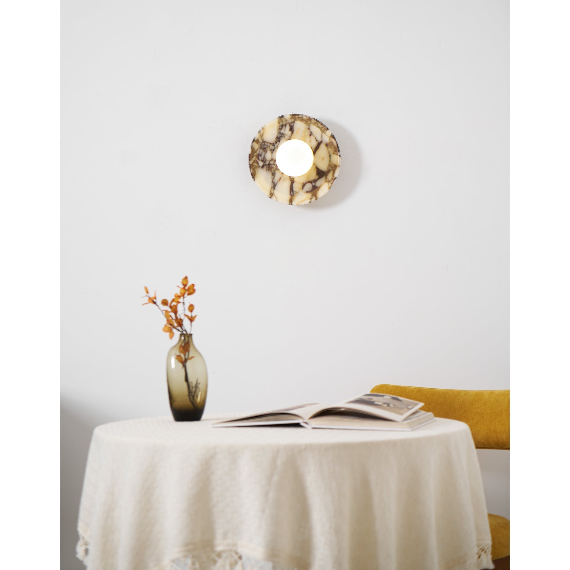 Freyza | Cacariel-Marmor-Glas-Wandleuchte mit Glasmurmel – Schlafzimmer, Flur