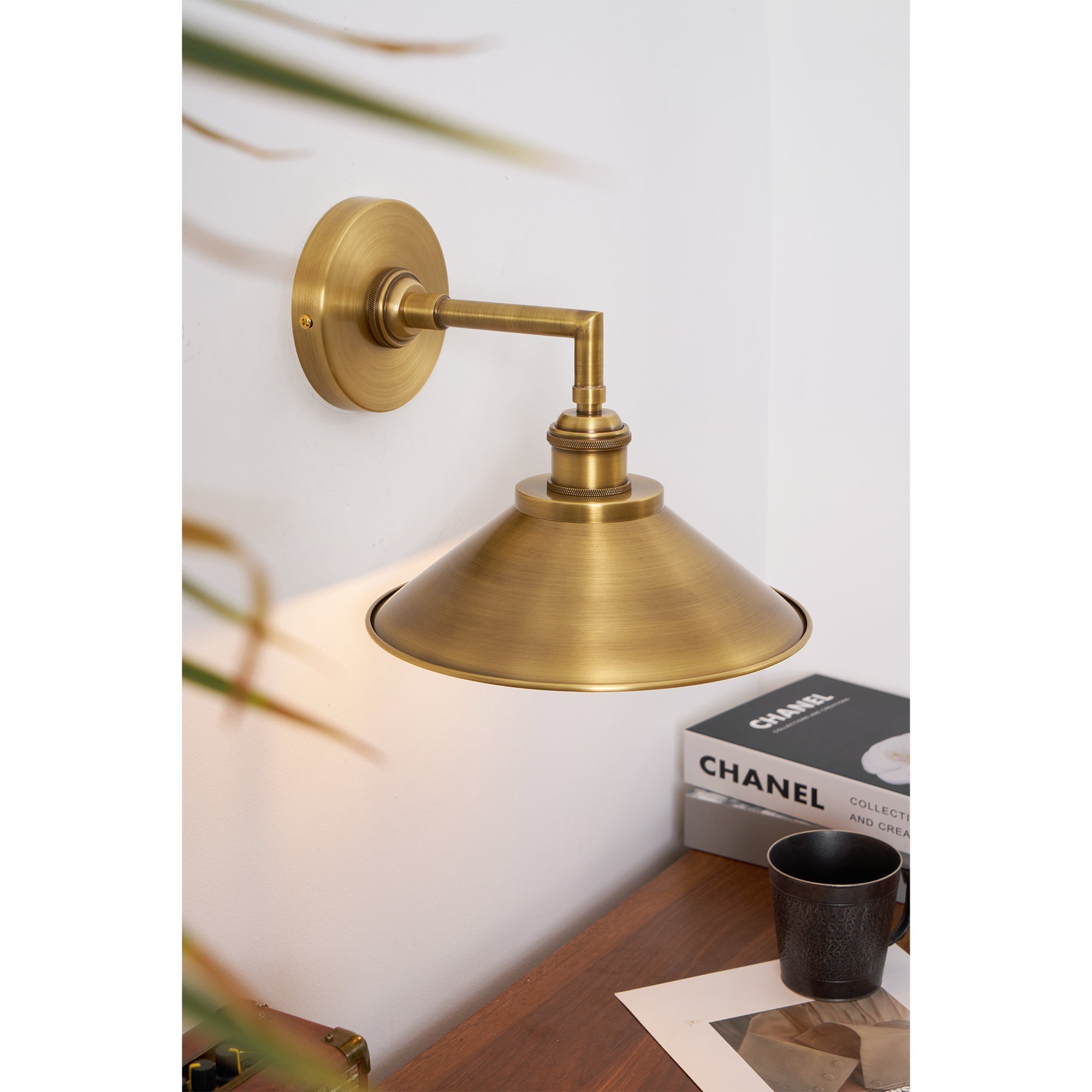 Freyza | Osile Brass Wall Brass Wall Light – Bedroom Hallway