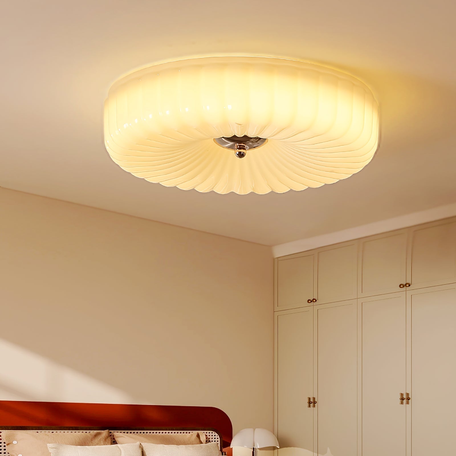 Freyza | Plafonnier en verre affleurant Zathee – Chambre et salon