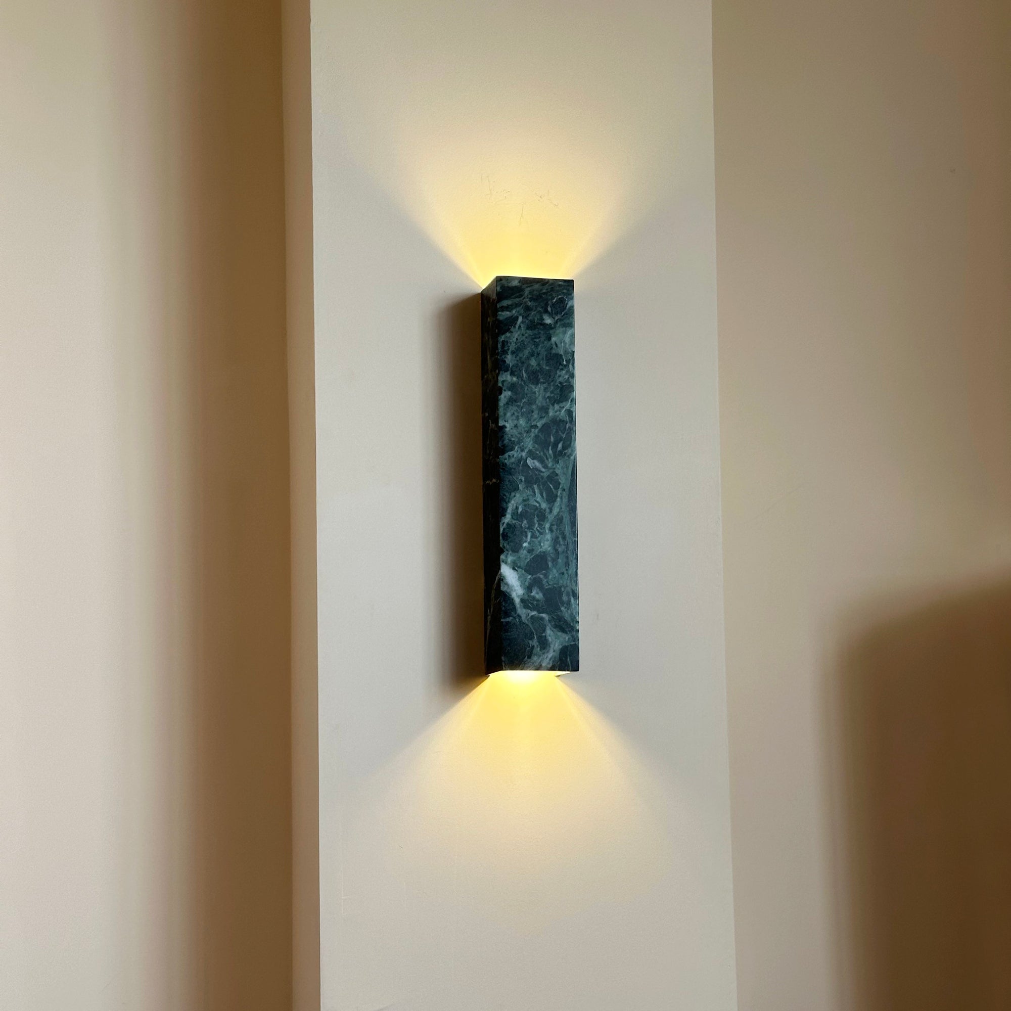 Freyza | Ulaearae LED Marble Marble Wall Light – Bedroom Hallway