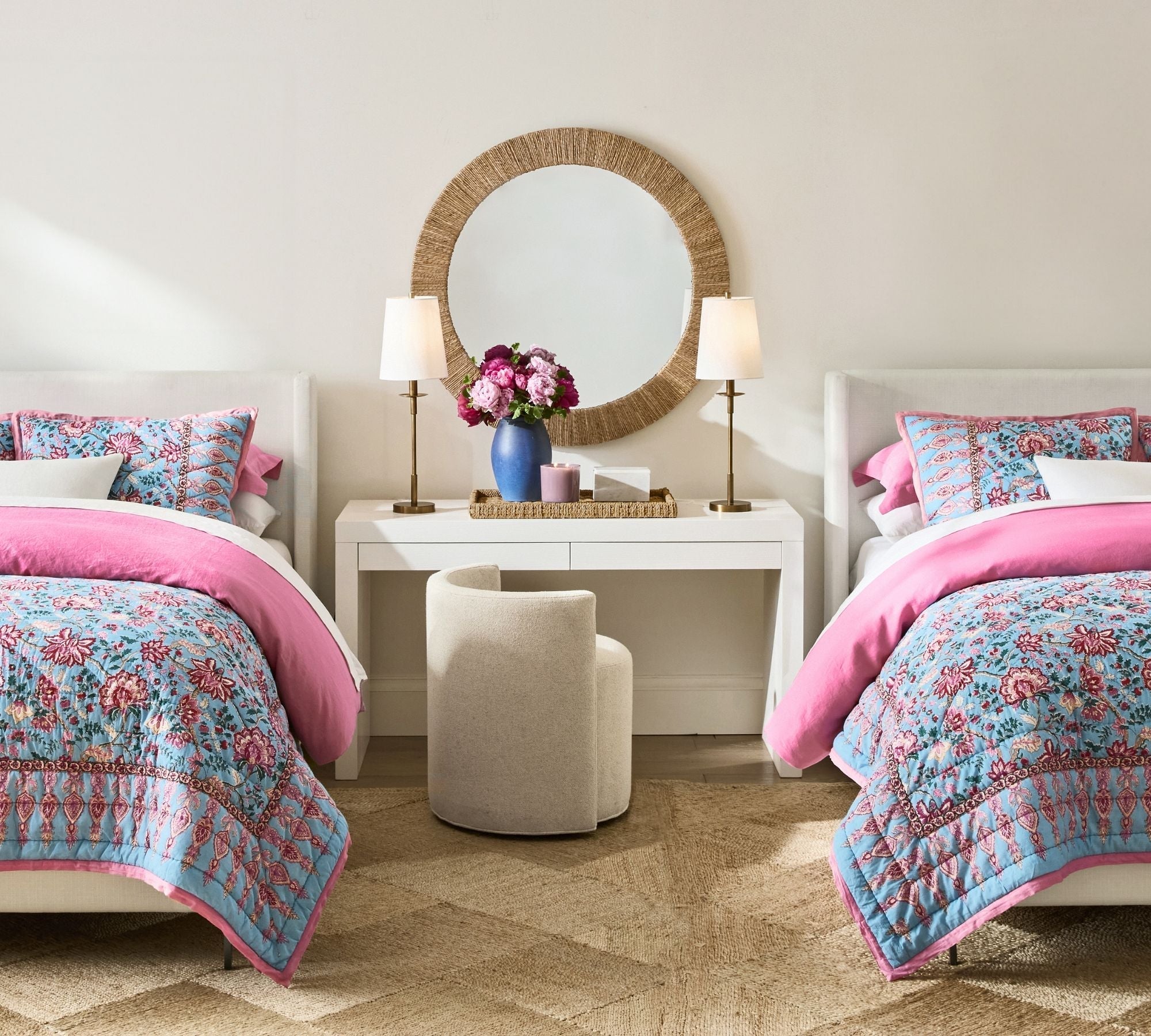 Freyza | Iron Linen Table Lamp – Modern Bedside Bedroom